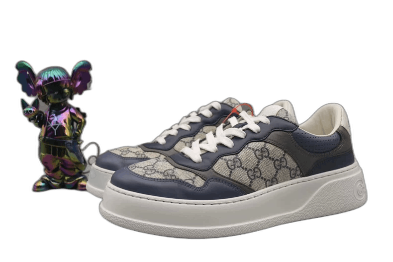 Gucci Gucci Sneakers in White and Blue Colors Size US 8 / EU 41 - 1 Thumbnail