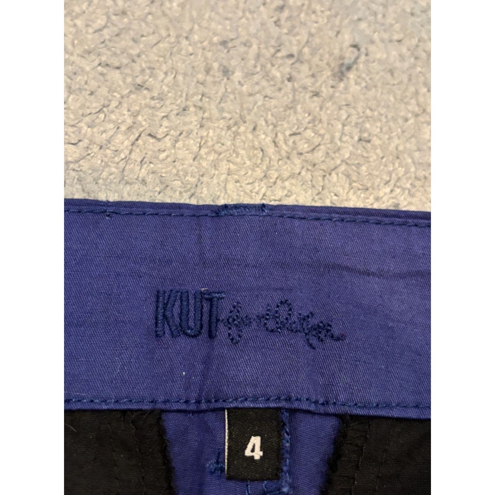 Vintage KUT from the Kloth Julia Walking Short Womens 4 Blue Denim Chino Shorts Casual Flat Front 5-Pocket Style Summer Womens Size 27" / US 4 / IT 40 - 3 Thumbnail