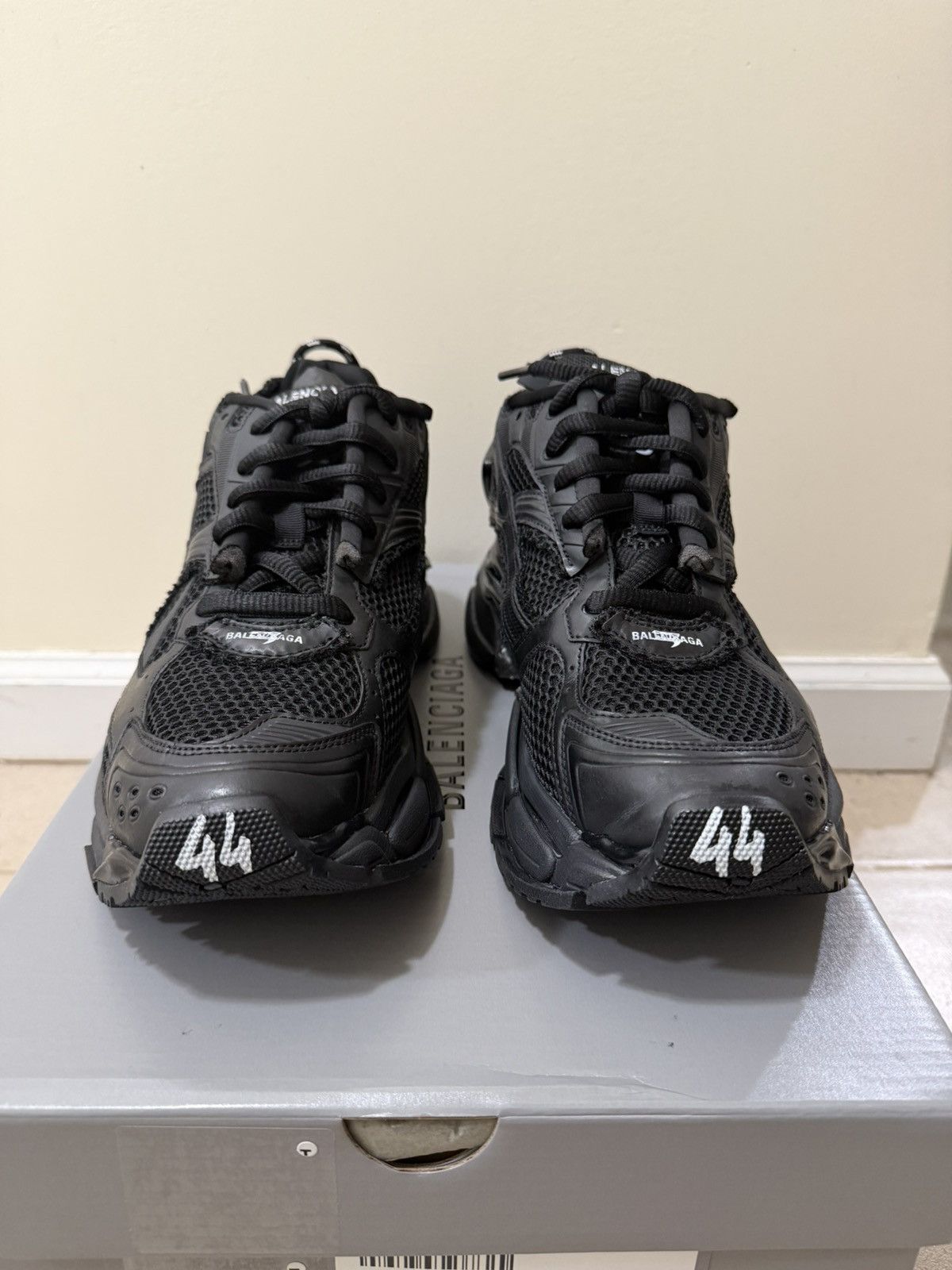 Balenciaga Balenciaga Mesh Runner Sneakers Size 44(11us) Size US 10 / EU 43 - 3 Thumbnail