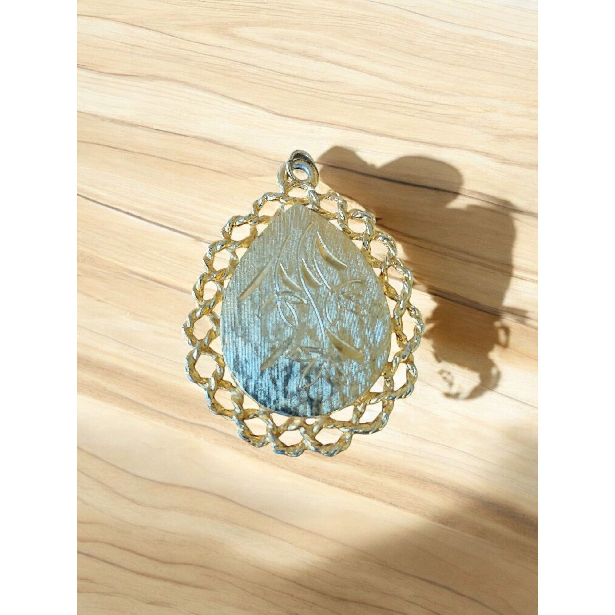 Other Floral Engraved Filigree Border Goldtone Pendant Size ONE SIZE - 1 Thumbnail