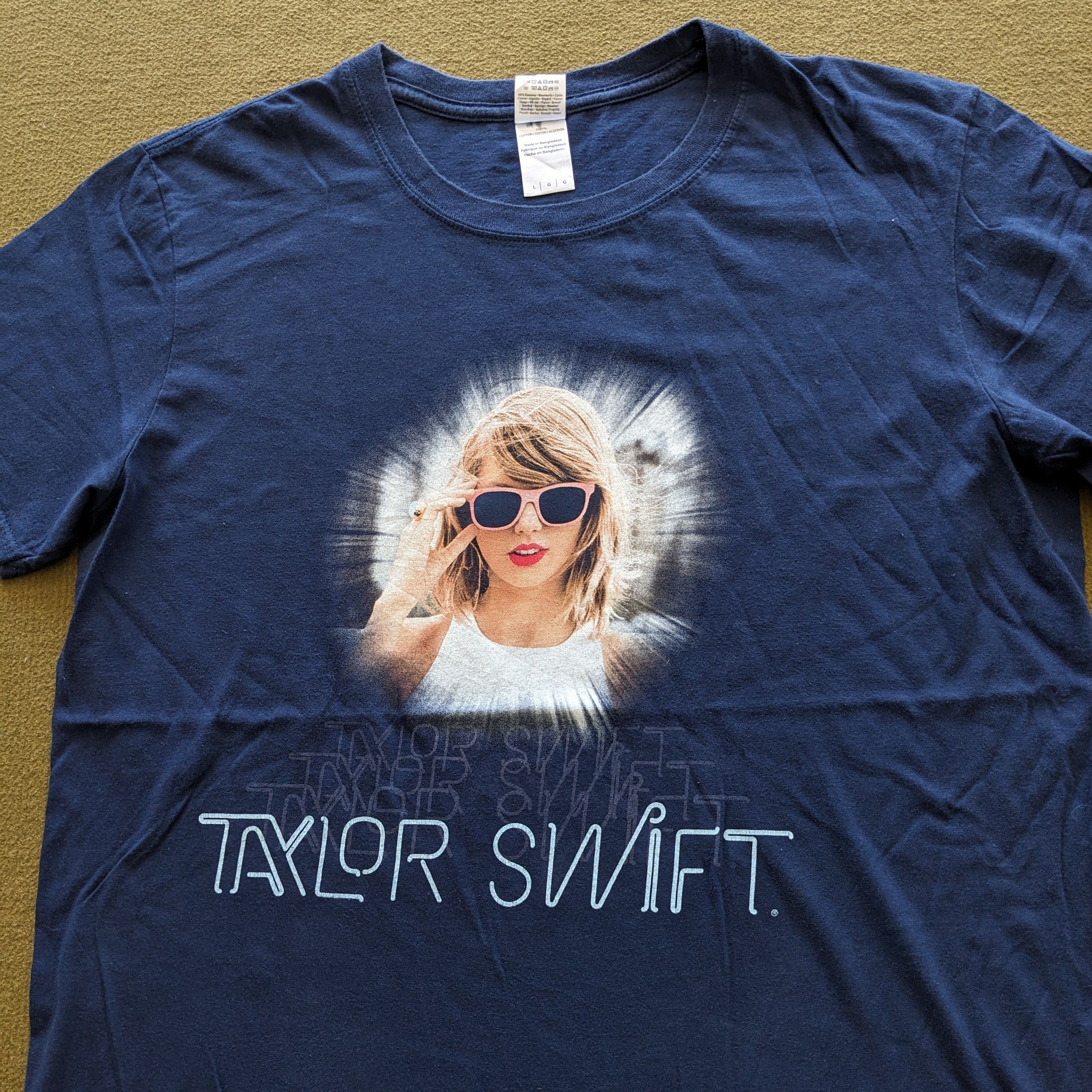 Band Tees Vintage TAYLOR SWIFT American Singer T-shirt Size US L / EU 52-54 / 3 - 2 Thumbnail