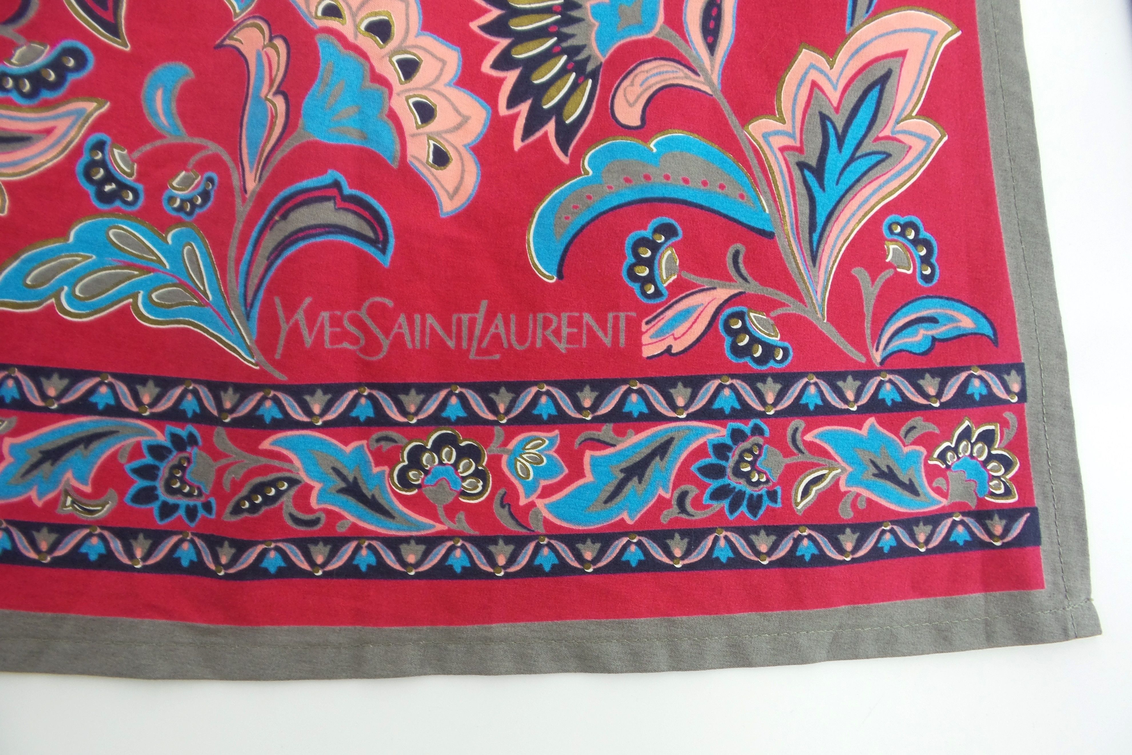 Yves Saint Laurent Yves Saint Laurent tabliers Floral Aprons Size ONE SIZE - 2 Thumbnail