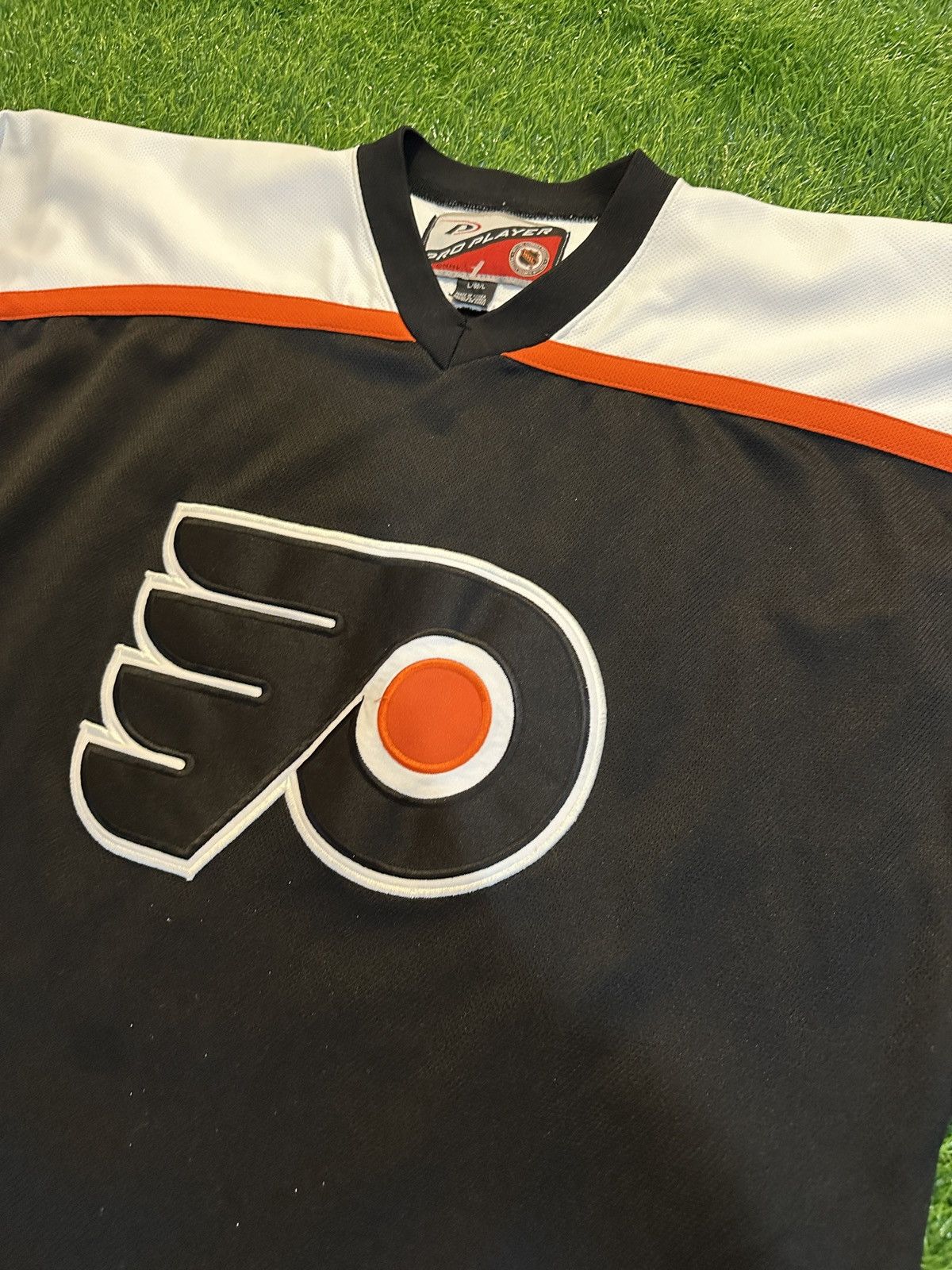NHL Vintage nhl pro player Philadelphia flyers jersey size L Size US L / EU 52-54 / 3 - 4 Thumbnail