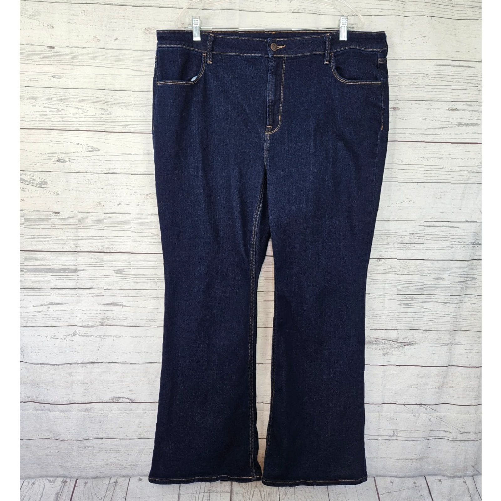 Old Navy **Womens Old Navy Wow Flare Jeans Size 18 Blue High Rise** User: **Womens Old Navy Wow Flare Jeans Size 18 Blue High Rise** Size 40" / US 18 - 2 Thumbnail