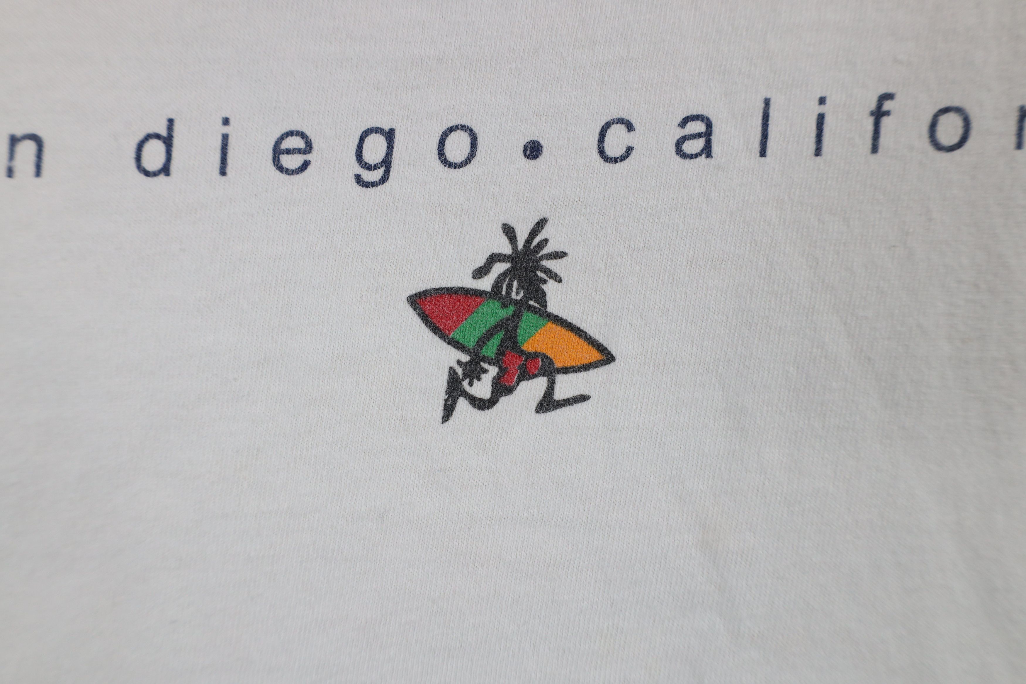 Vintage Vintage 90s Streetwear San Diego California Surfing T-Shirt Size US XL / EU 56 / 4 - 8 Thumbnail