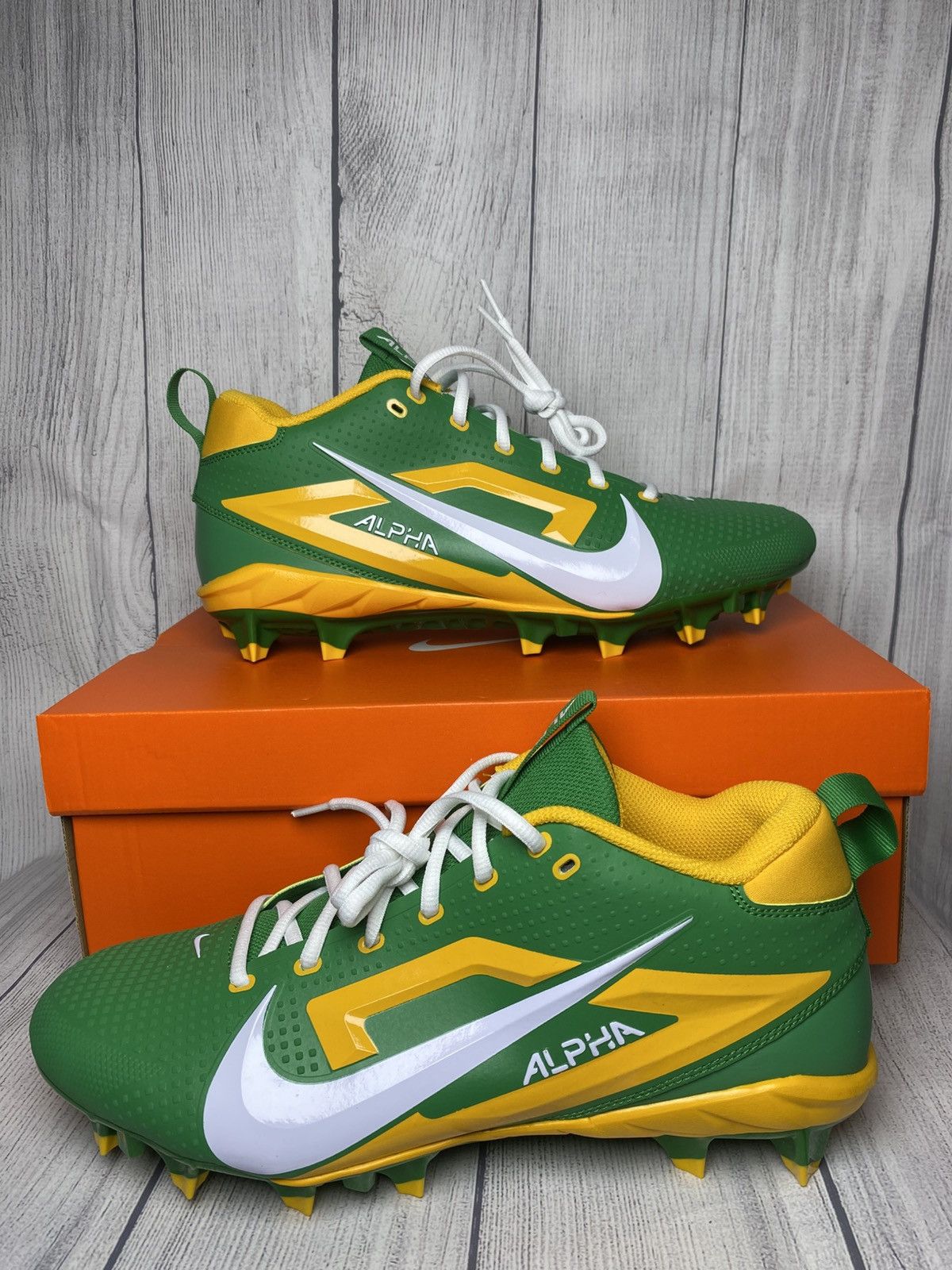 Jordan Brand × Nike Oregon Ducks Nike Alpha Menace Football Cleat Men 12.5W PE Size US 12.5 / EU 45-46 - 1 Thumbnail
