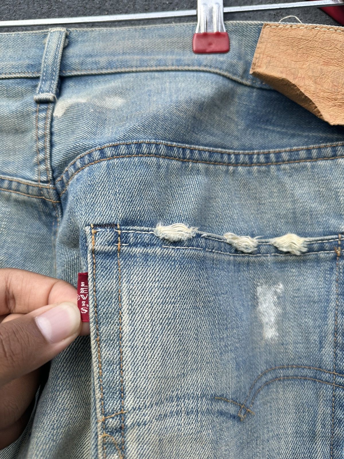 Levi's Vintage Clothing 👹Vintage Levis 501 Big E Distressed Baggy Jeans Size US 32 / EU 48 - 10 Thumbnail