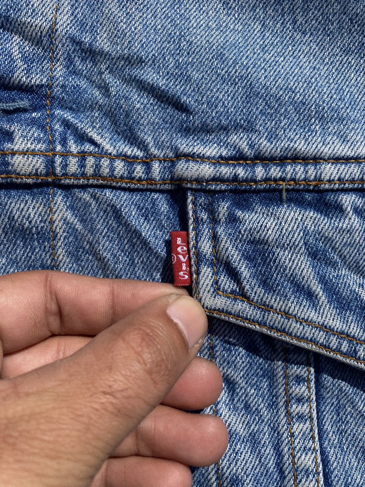 Levi's Vintage Clothing Vintage Levis Denim Jacket Size US L / EU 52-54 / 3 - 16 Thumbnail