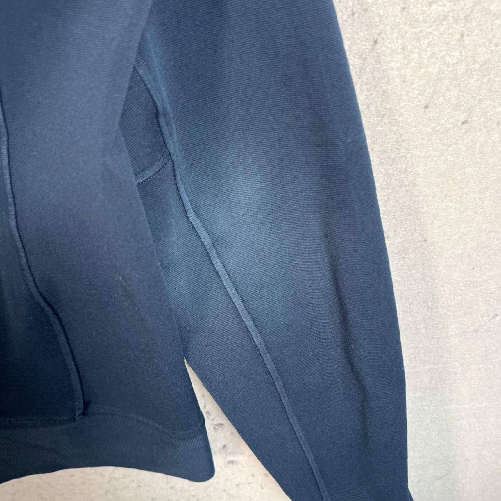 Lululemon Lululemon Jacket Mens Large Navy Full-Zip Blue Running & Jogging Size US L / EU 52-54 / 3 - 7 Thumbnail