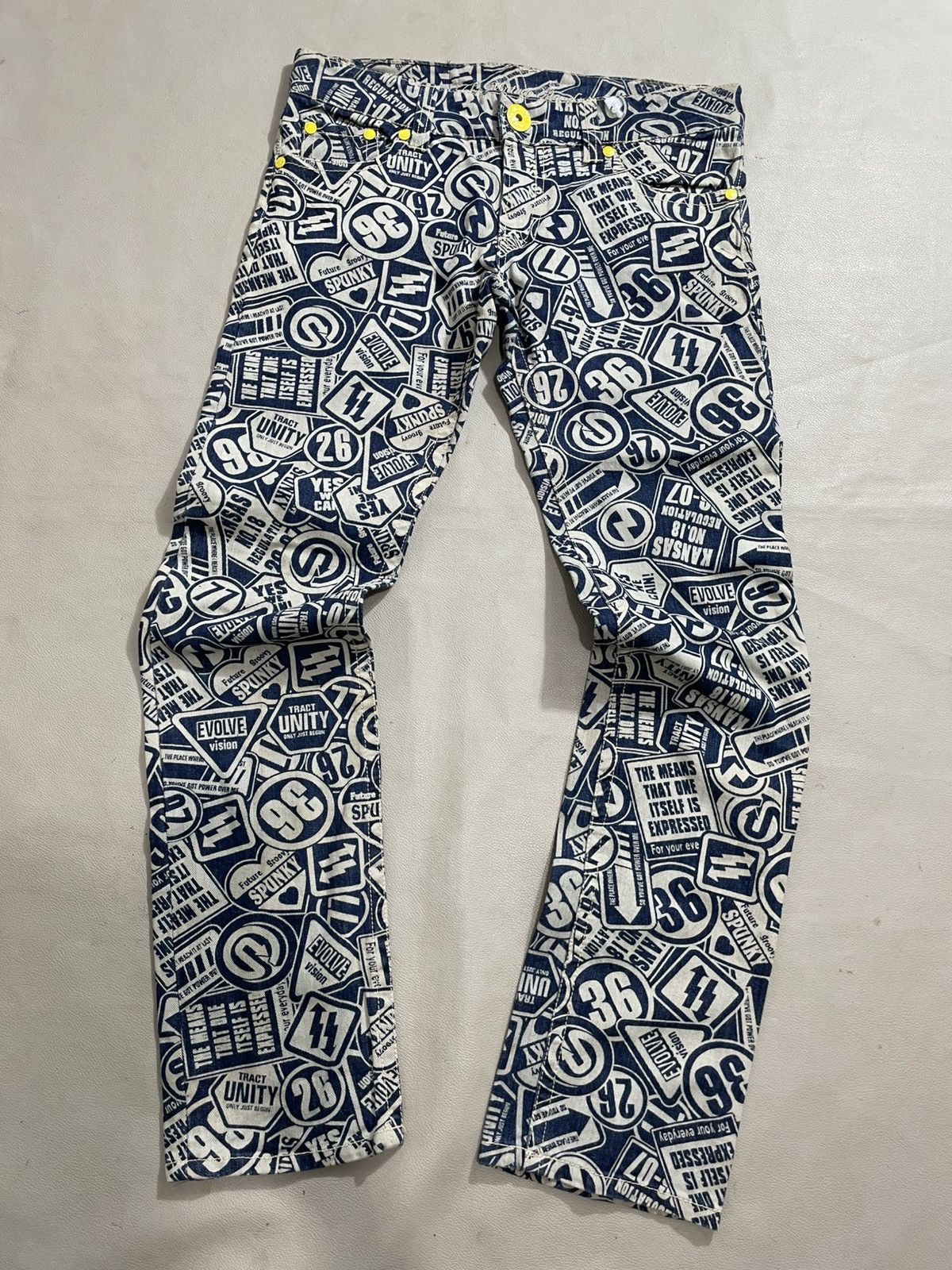 Hysteric Glamour Statement spell out printed Jeans hysteric style Size US 32 / EU 48 - 1 Thumbnail