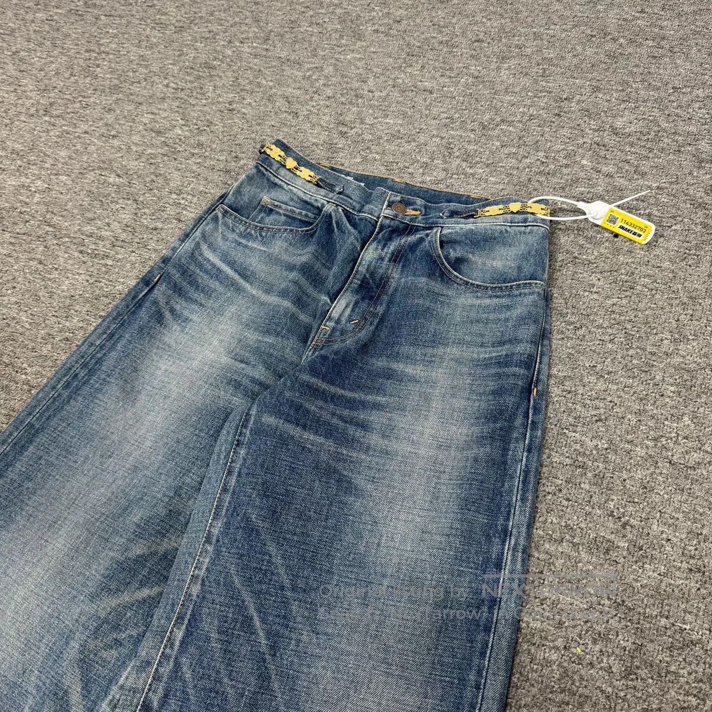 Celine CELINE Love-themed metal chain; washable wide-leg jeans| Size 29" - 3 Thumbnail