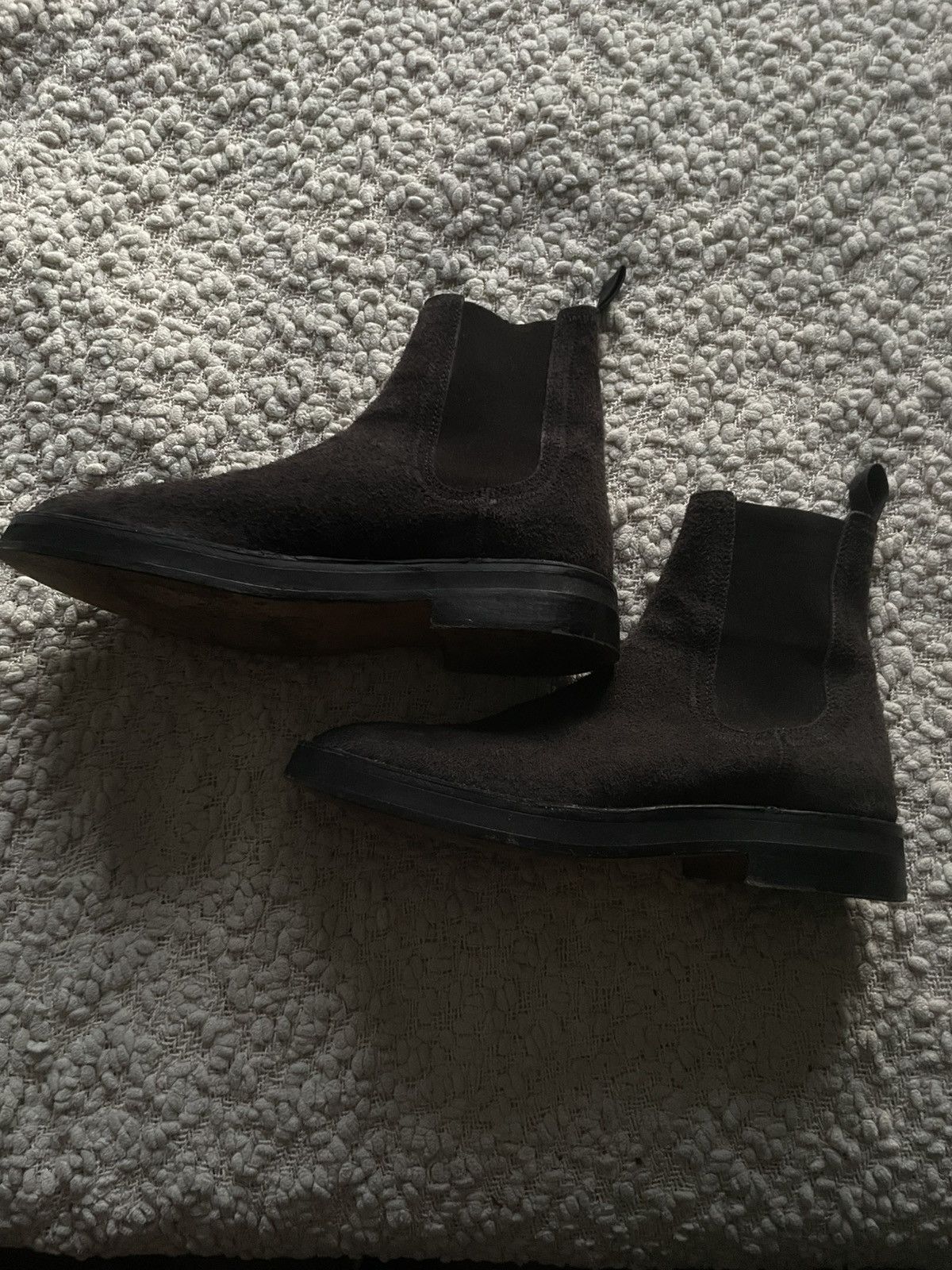 Yeezy Season 6 Suede Chelsea Boots Size US 9 / EU 42 - 2 Thumbnail