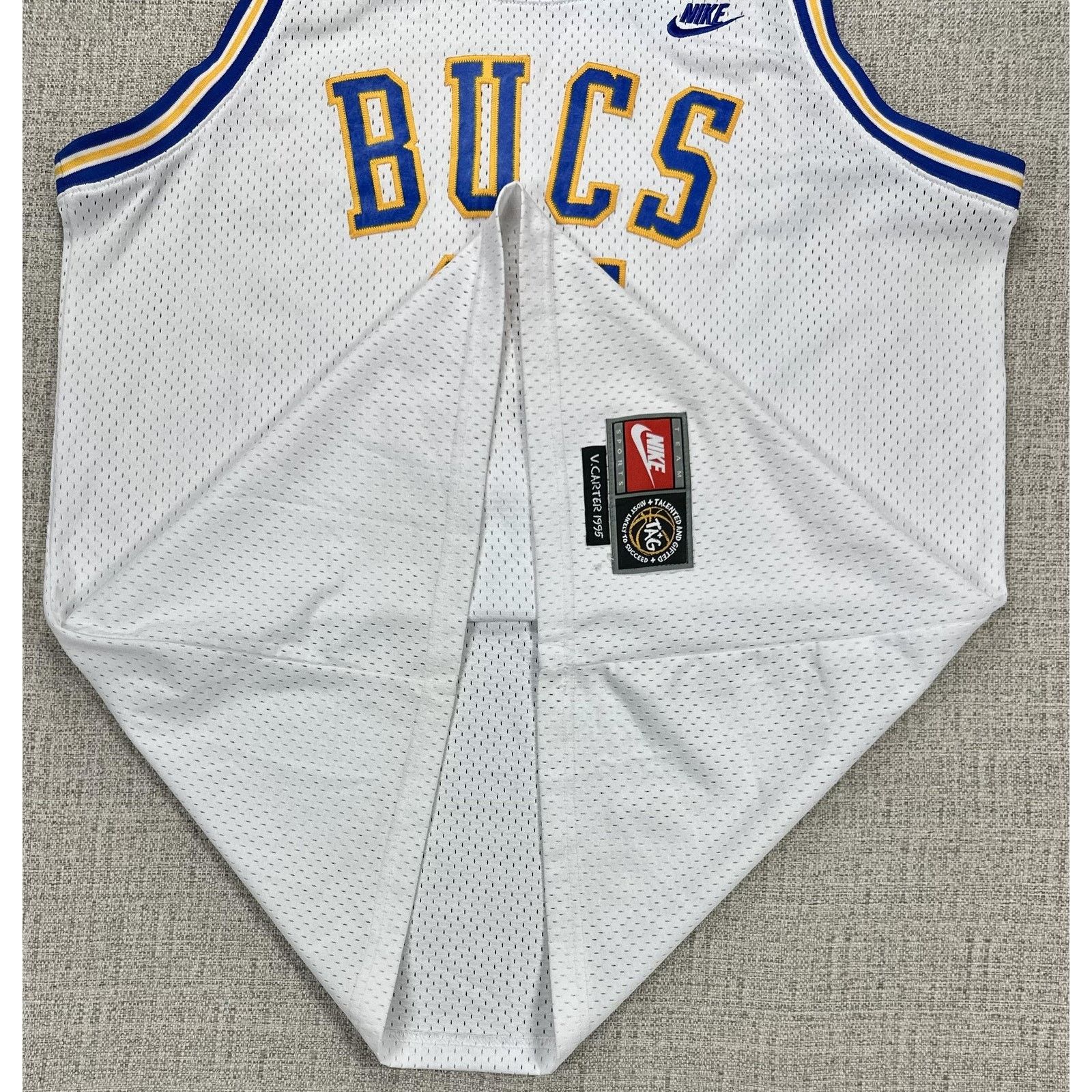 Nike Nike Sz XL Mainland High School Vince Carter Jersey 1995 TAG Size US XL / EU 56 / 4 - 6 Thumbnail