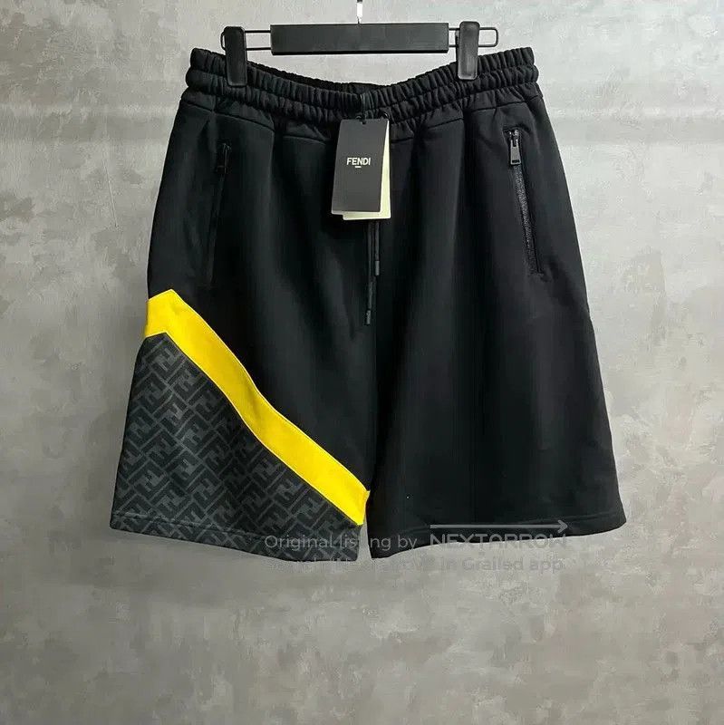 Fendi Fendi Black Cotton Casual Shorts for Men . Size US 26 / EU 42 - 1 Thumbnail