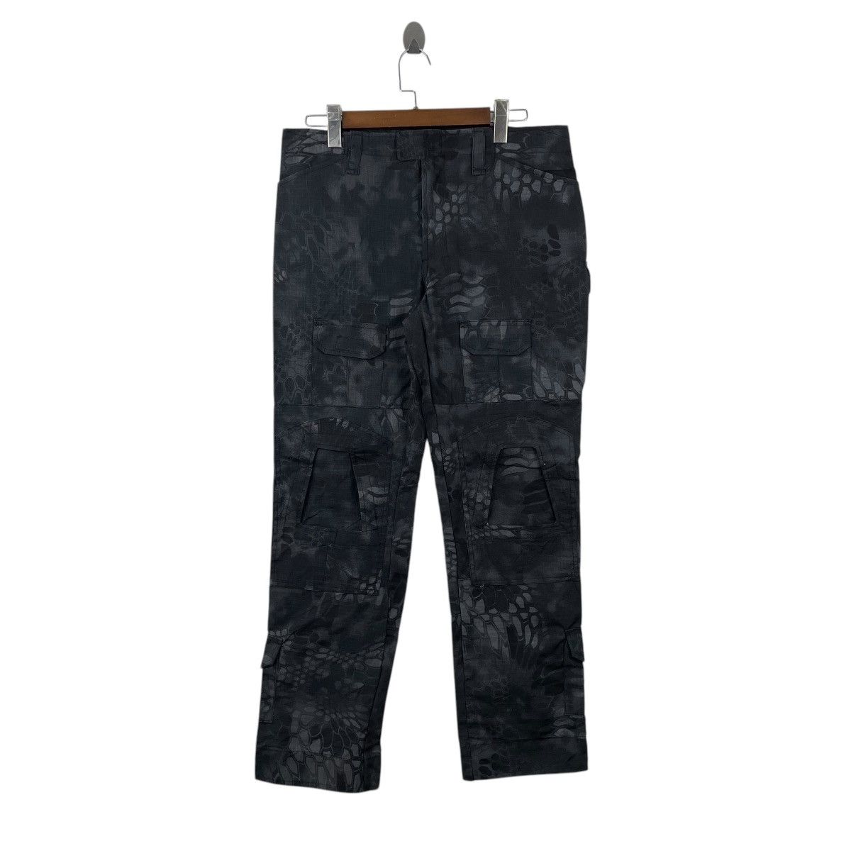 Japanese Brand Vintage Snake Patterned Camouflage Trousers Ski Pants Size US 35 - 1 Thumbnail