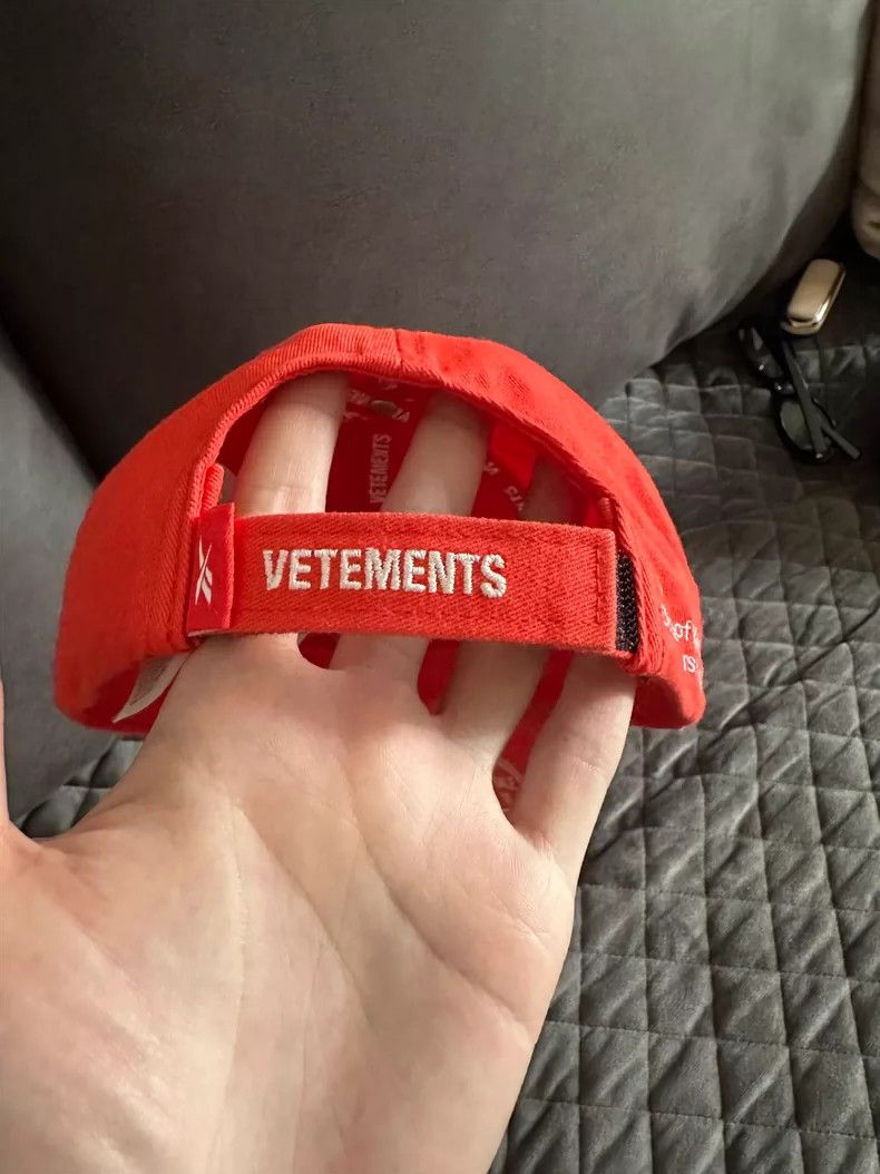 Vetements Vetements McDonald's For Rent Hat Size ONE SIZE - 3 Thumbnail