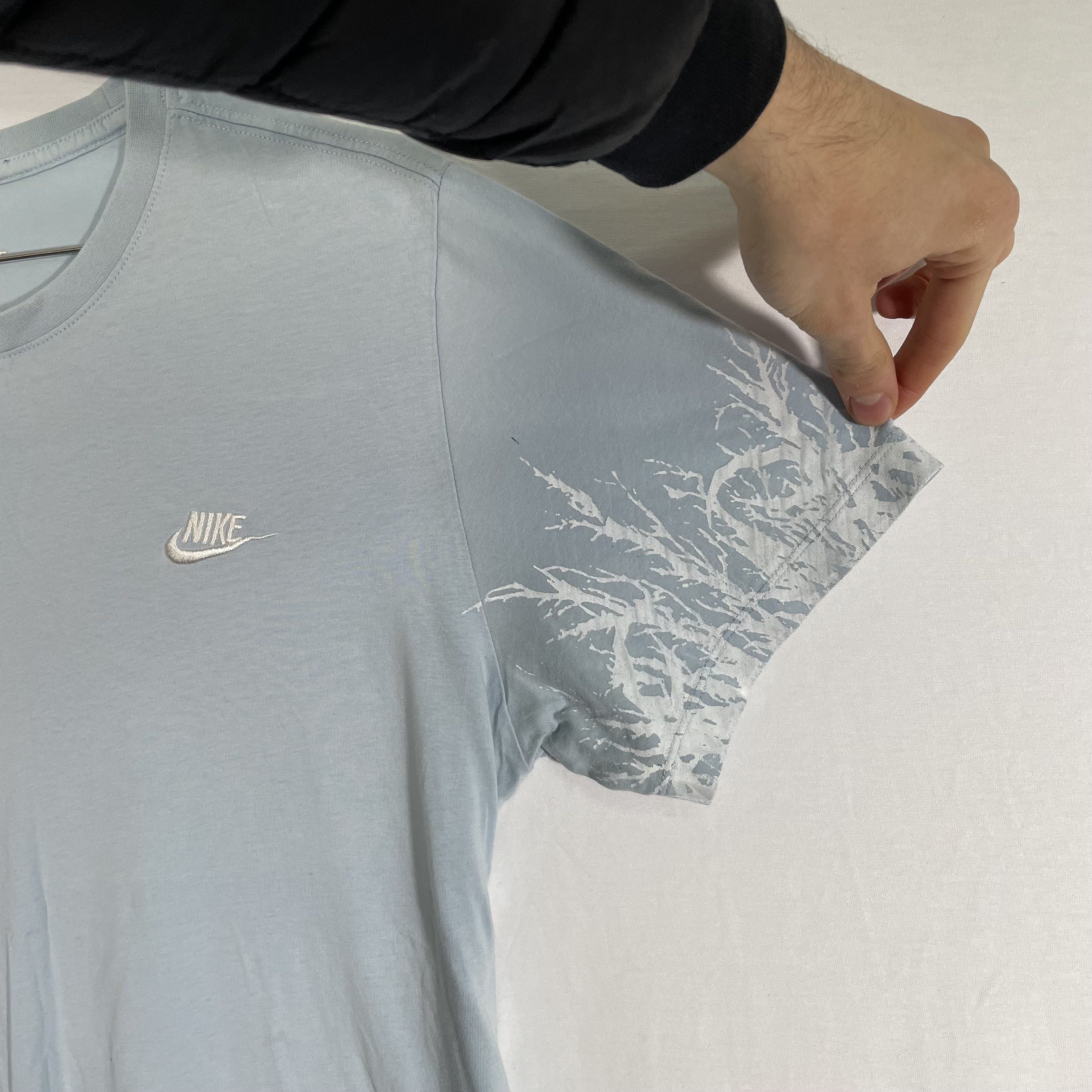 Nike Vintage Nike t shirt grunge y2k streetwear custom alt rare Size US L / EU 52-54 / 3 - 5 Thumbnail