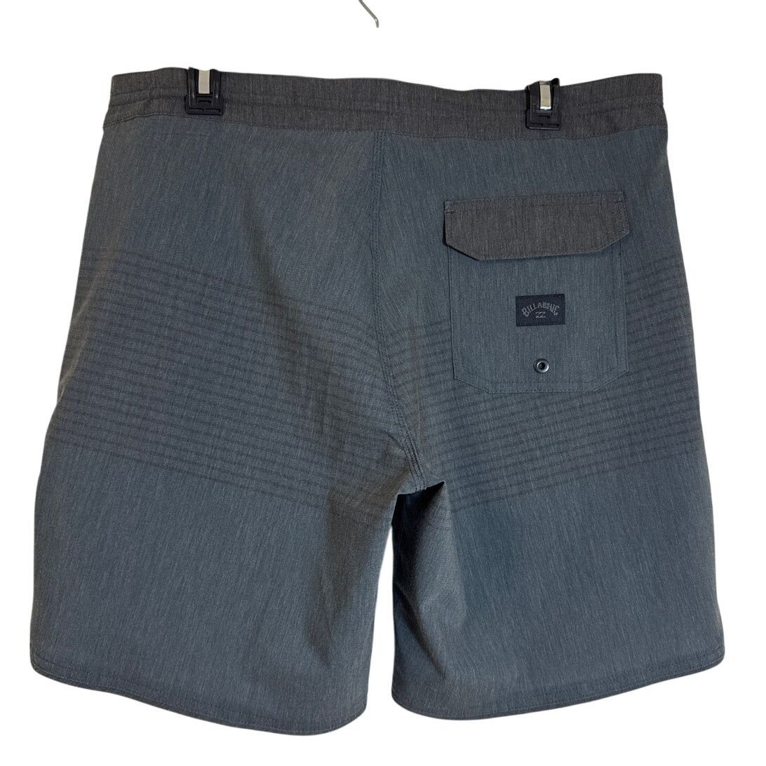 Billabong NWT Men’s Billabong Low Tide Board Shorts 34 Mid Length Gray Size US 34 / EU 50 - 2 Thumbnail