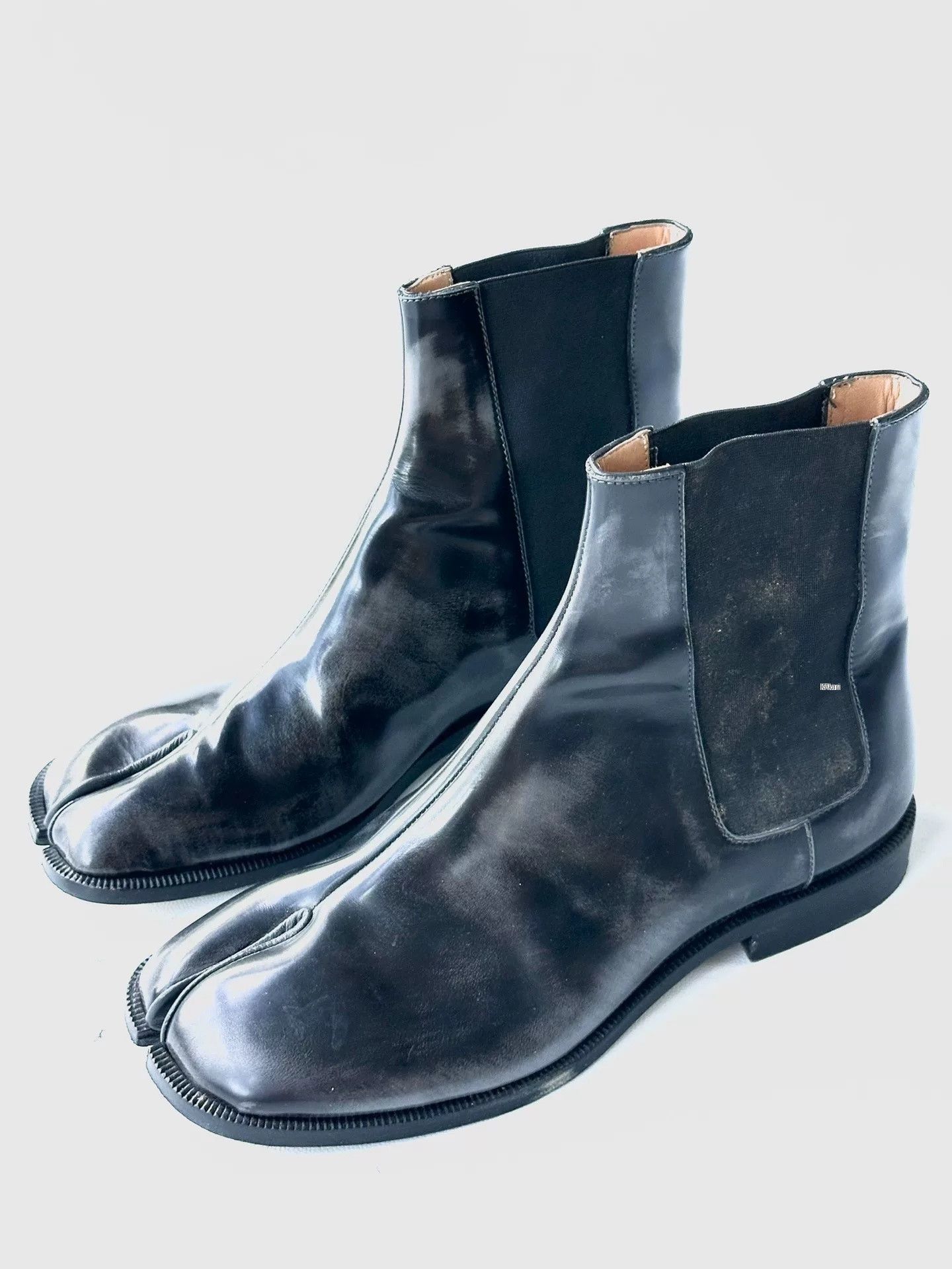 Maison Margiela Maison Margiela Chelsea Tabi Size US 8 / EU 41 - 1 Thumbnail
