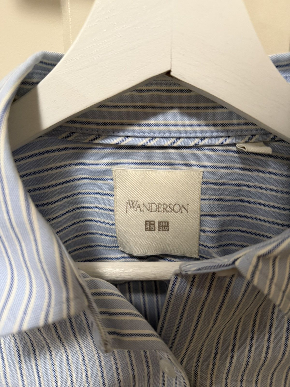JW Anderson × Uniqlo Uniqlo X JW Anderson Button Up Size XS / US 0-2 / IT 36-38 - 2 Thumbnail