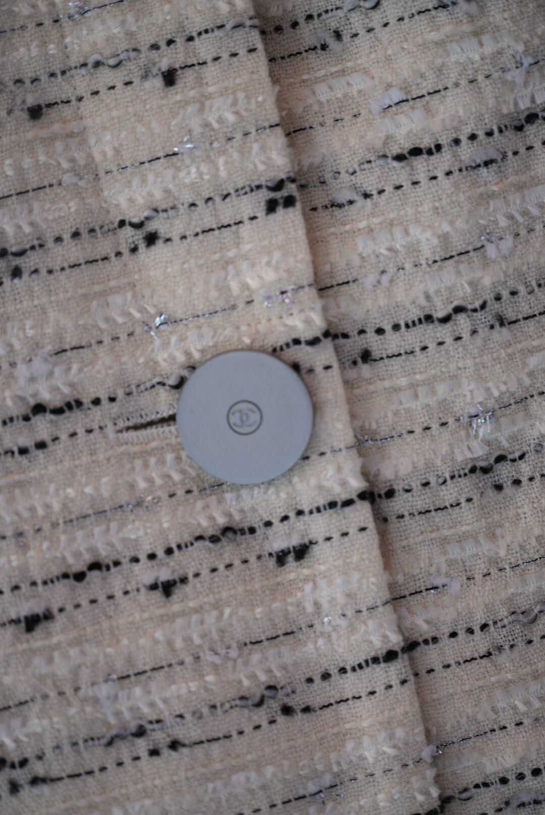Chanel Chanel Boutique Single Breasted Boucle Tweed Jacket Size M / US 6-8 / IT 42-44 - 5 Thumbnail