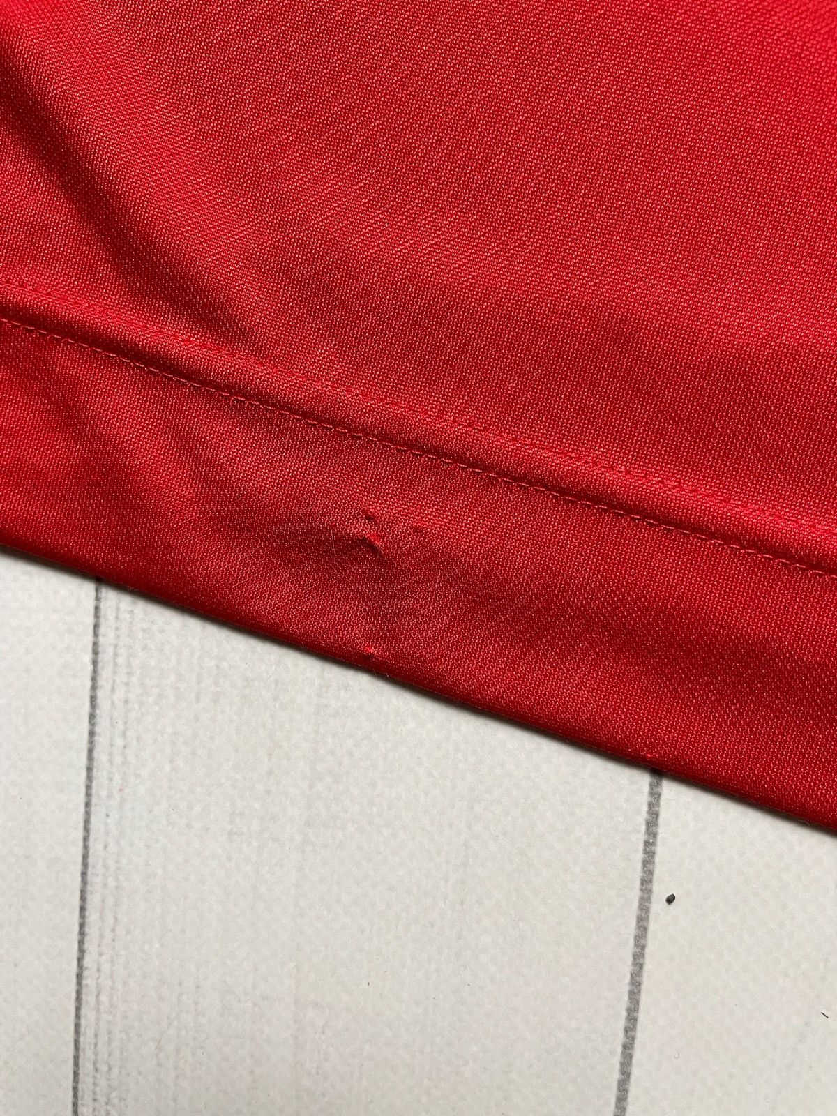 Vintage Vintage England Soccer jersey size L big logo Size US L / EU 52-54 / 3 - 10 Thumbnail
