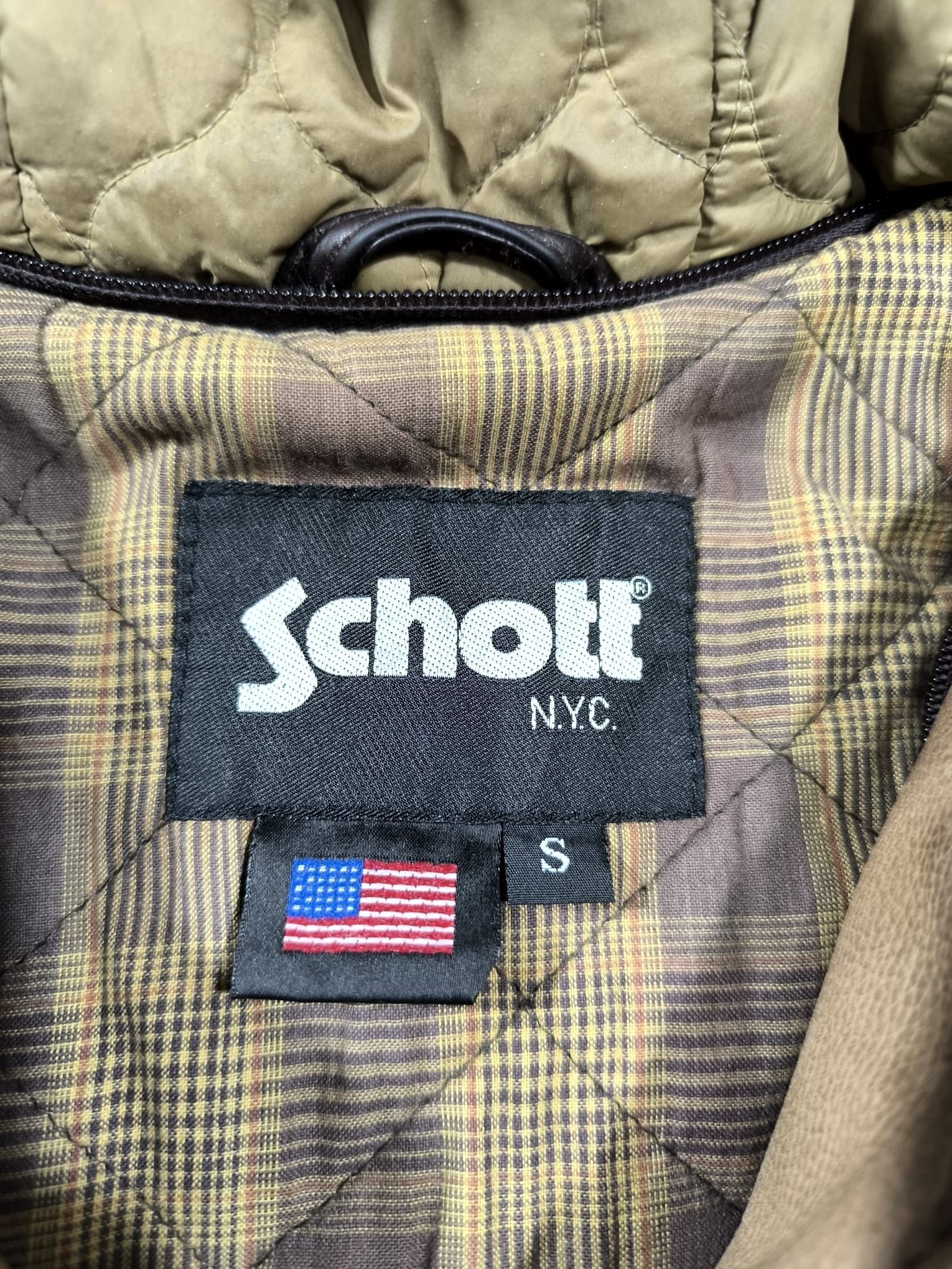 Schott vtg hooded naturally faded schott leather bomber Size US S / EU 44-46 / 1 - 14 Thumbnail