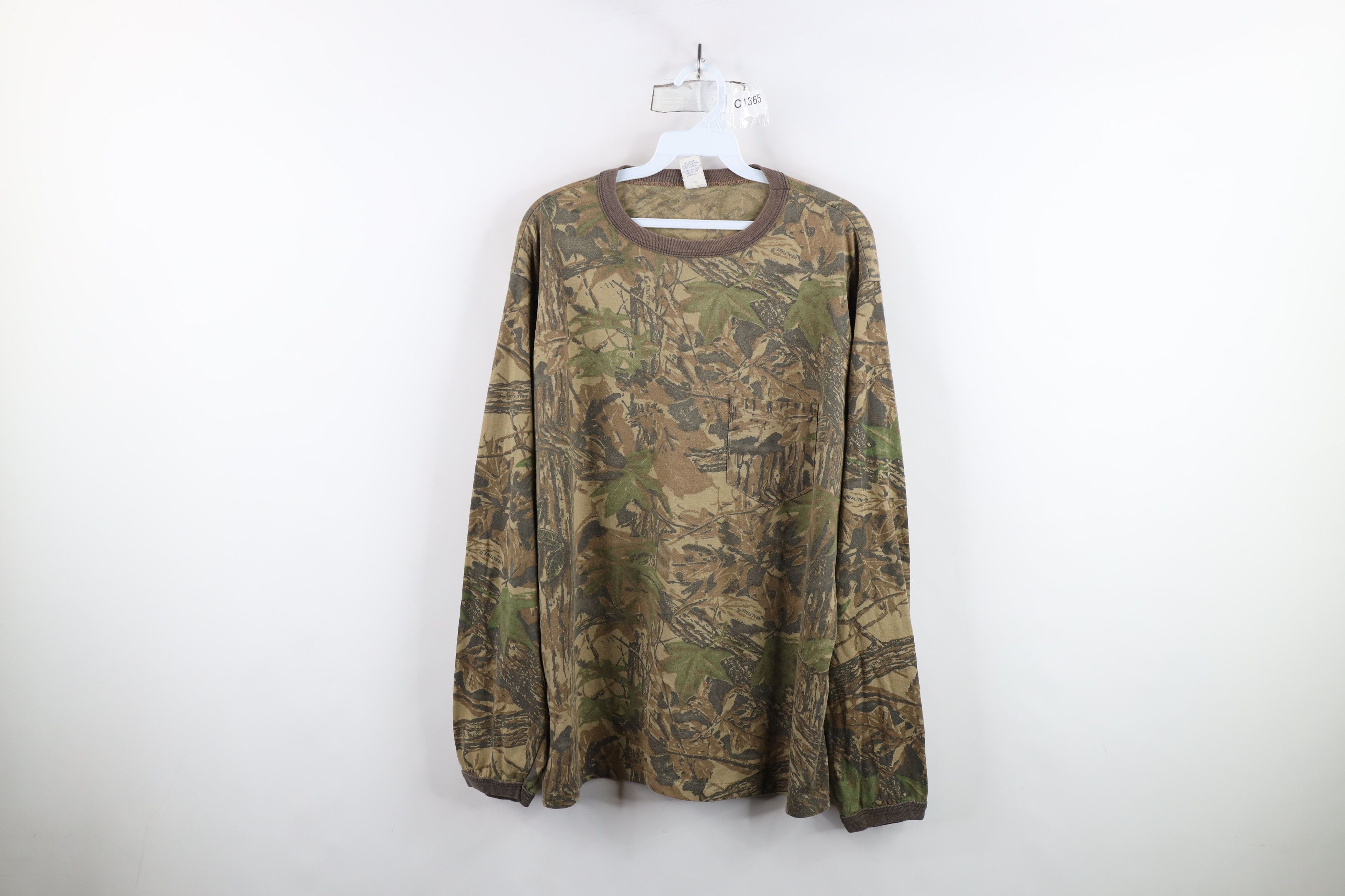 Vintage 90s Streetwear Camouflage Long Sleeve T-Shirt USA