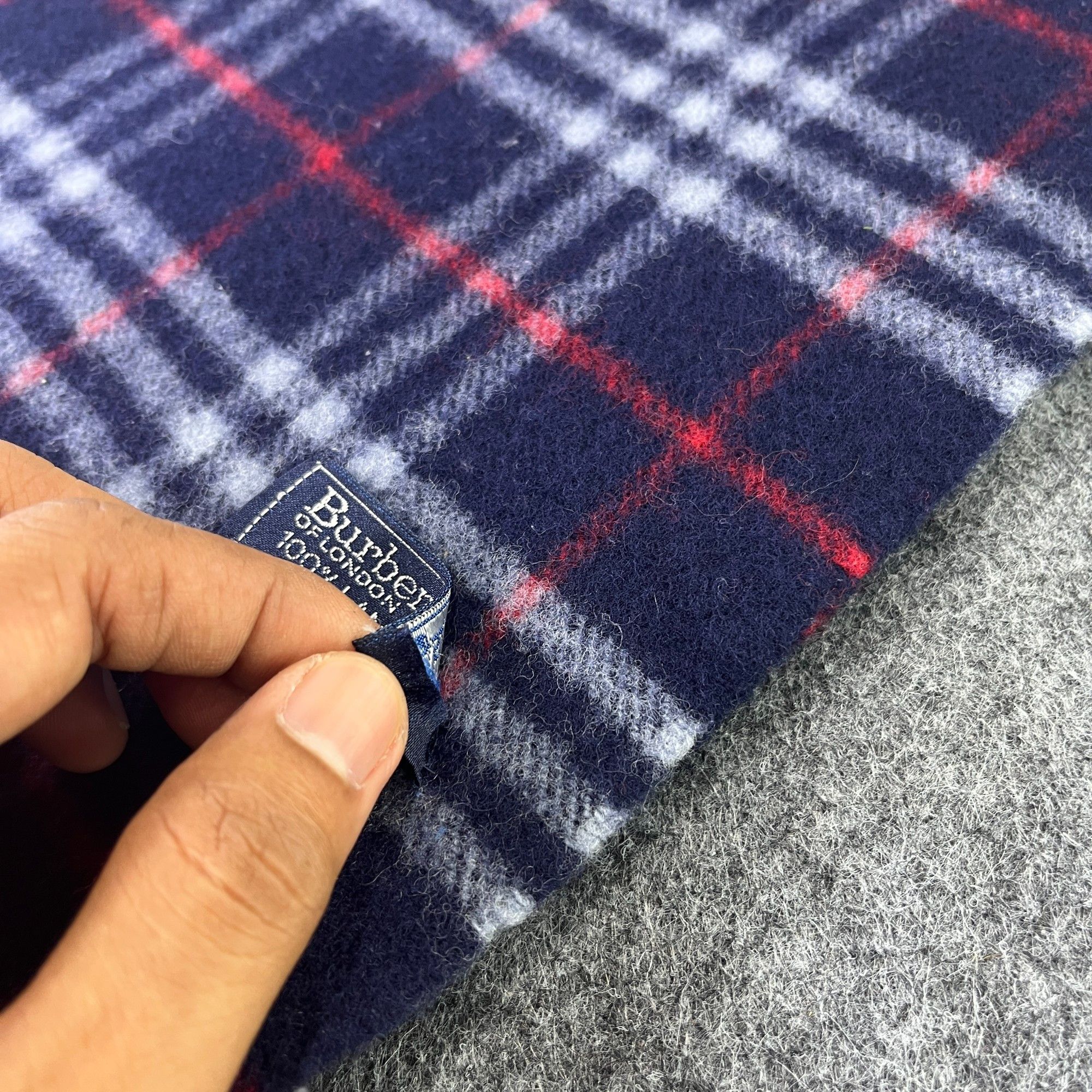 Burberry Burberry Scarf / Muffler / Neckwear T797 Size ONE SIZE - 9 Thumbnail