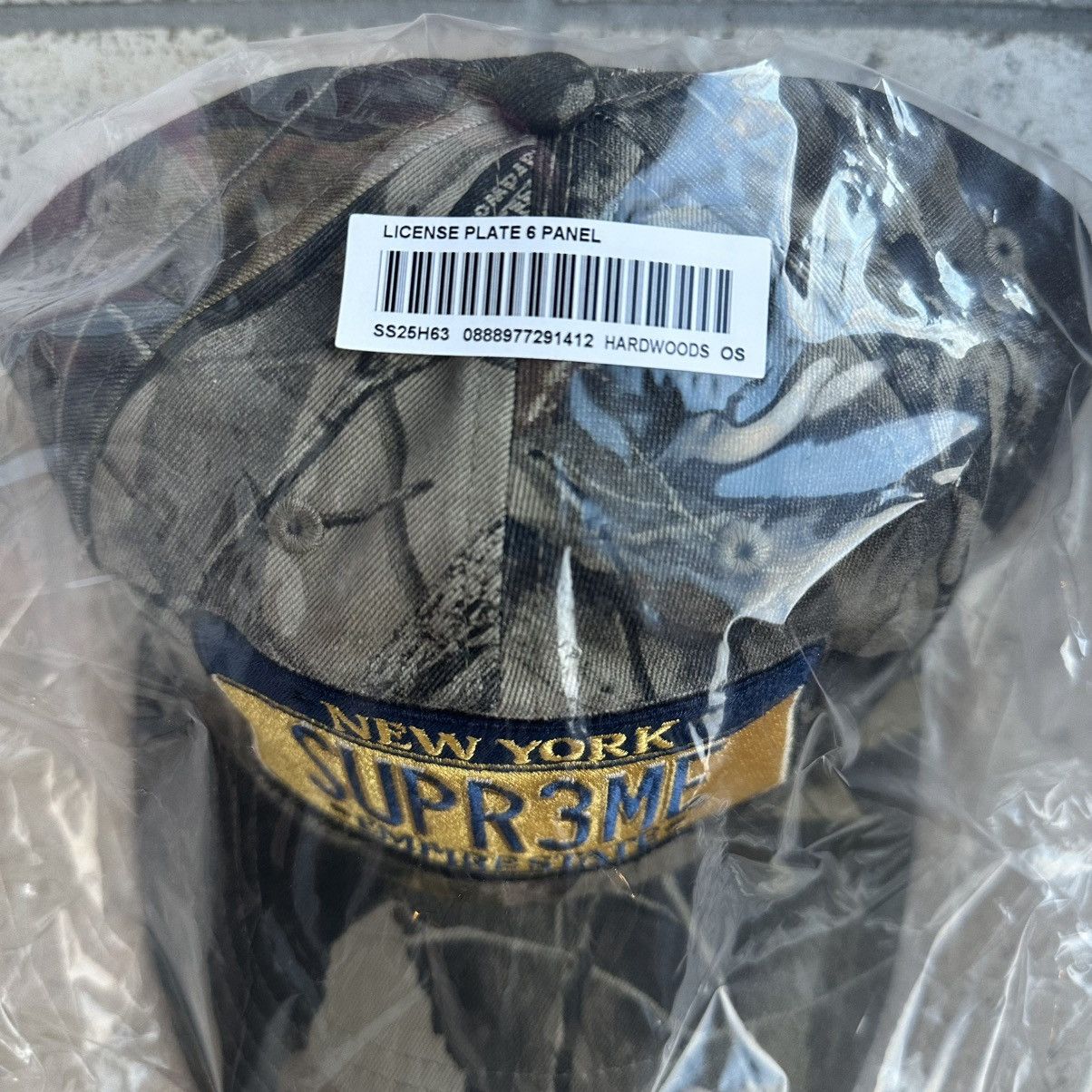 Supreme License Plate 6-Panel 