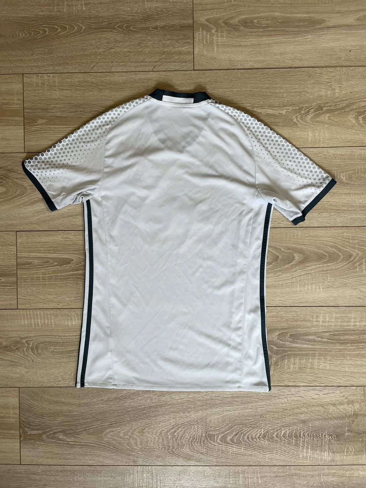 Adidas Manchester United 2016 2017 third shirt soccer jersey Size US S / EU 44-46 / 1 - 6 Thumbnail
