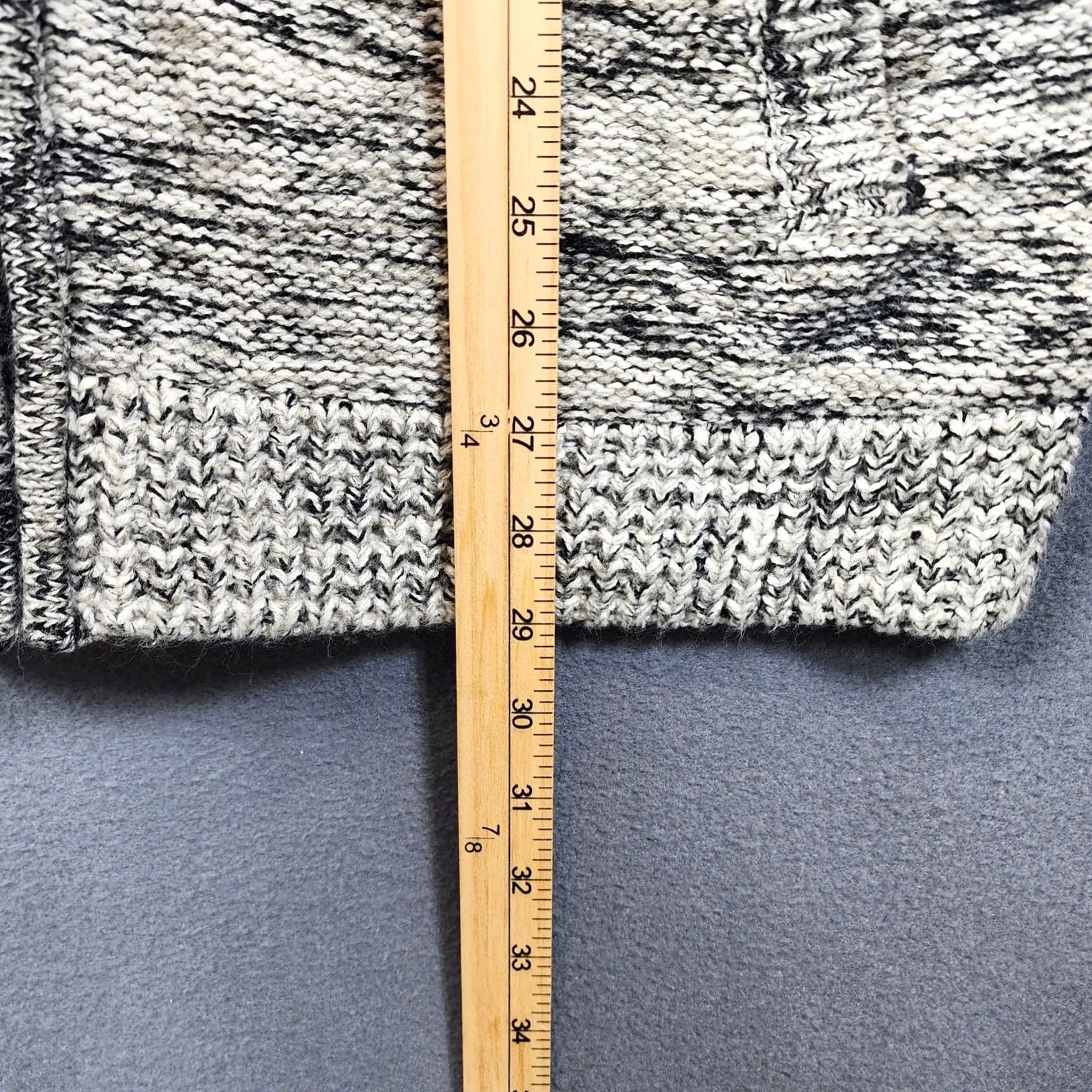 Other Amongst Others Mens Sweater Jacket XL Grey Full Zip Insulated Quilt Lined Casual Jacket Coatigan Mens XL Grey, Full Zip, Cardigan? Size US XL / EU 56 / 4 - 7 Thumbnail