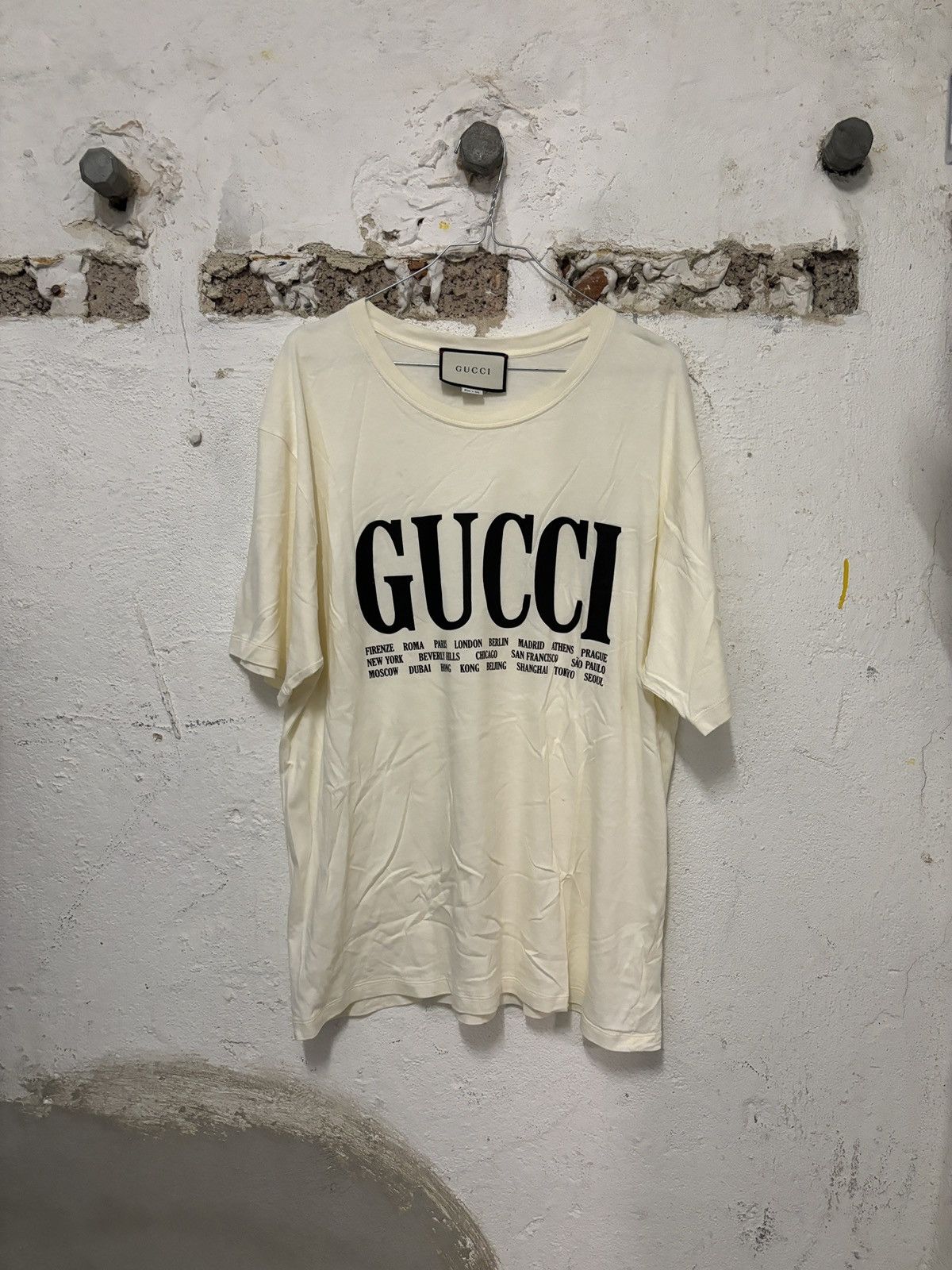 image of Gucci Logo T-Shirt in Beige, Men's (Size 2XL)