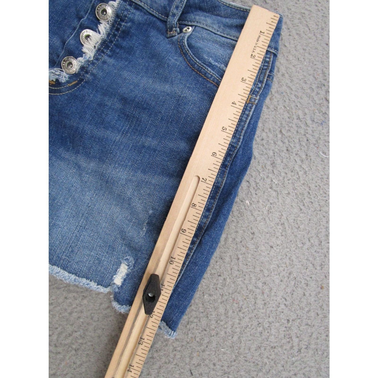 Vintage Maurice’s Button Fly Stretch Den​im Jeans Shorts Women's Size 4 Denim 5-Pocket Design Summer Women Modern High Rise Casual Size 27" / US 4 / IT 40 - 5 Thumbnail