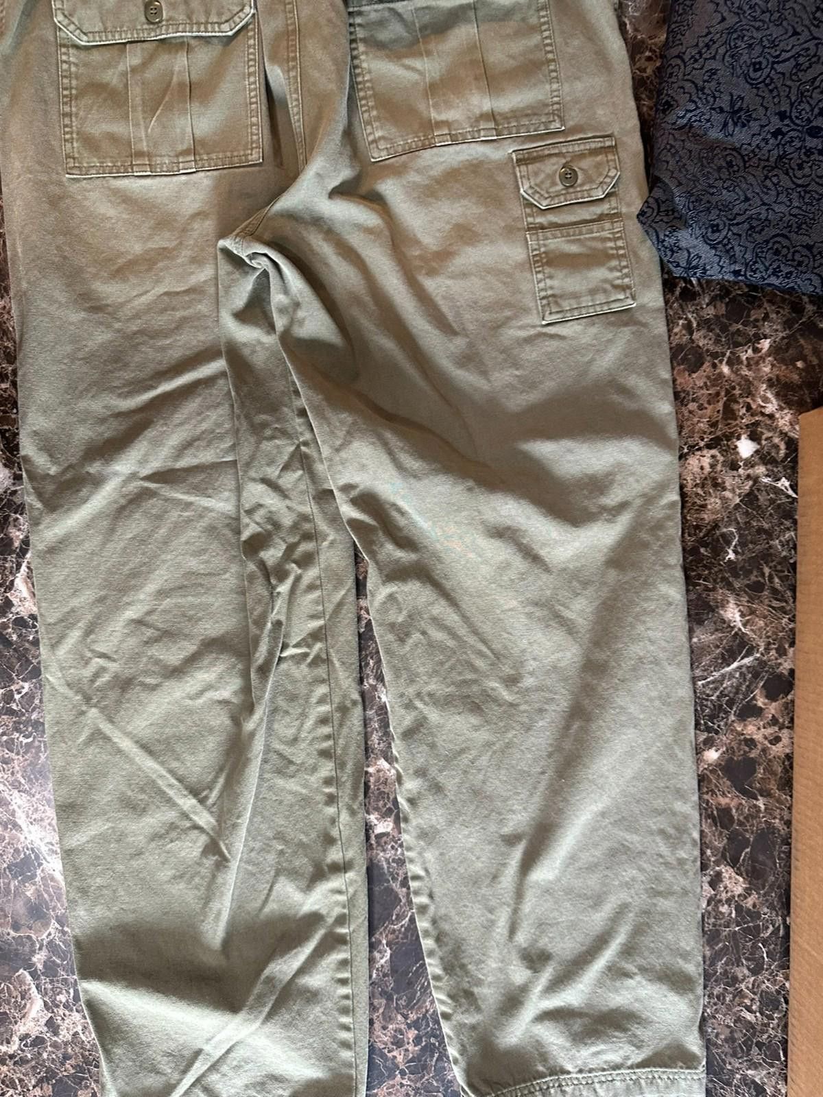 Cabelas Cabela’s Classic Fit pants, size 36x34, in olive green Size US 36 / EU 52 - 9 Thumbnail