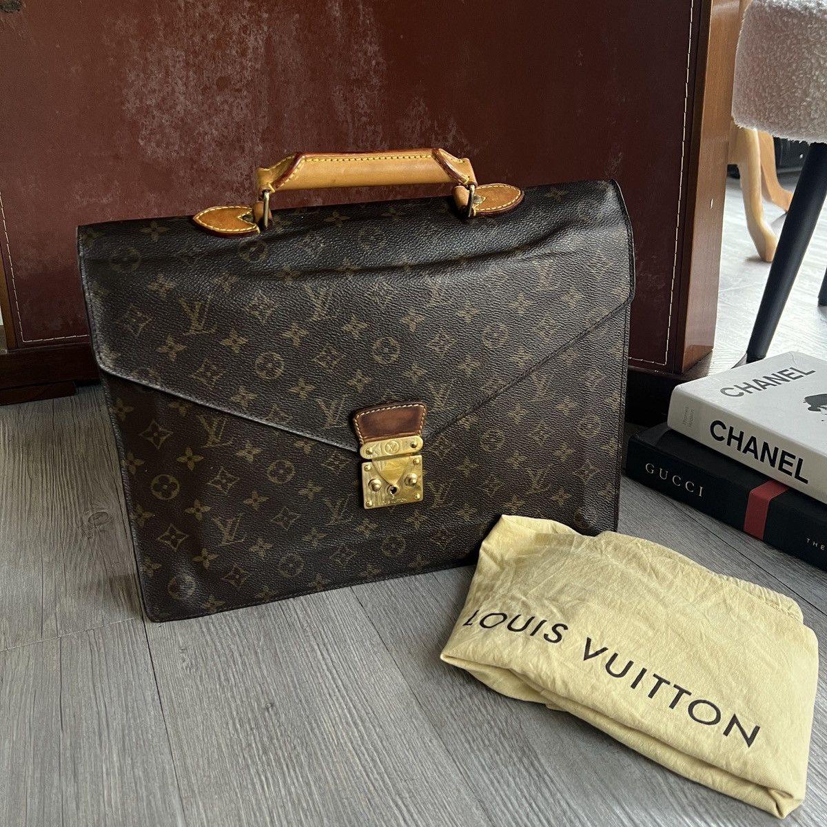 Authentic Louis vuitton advisor briefcase bag