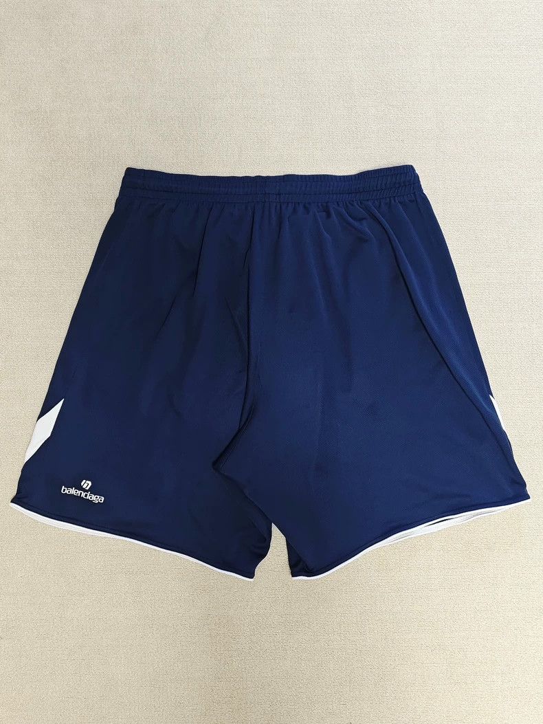 Balenciaga Balenciaga size xl Breathable sportyb shorts in iron tower Size US 30 / EU 46 - 3 Thumbnail