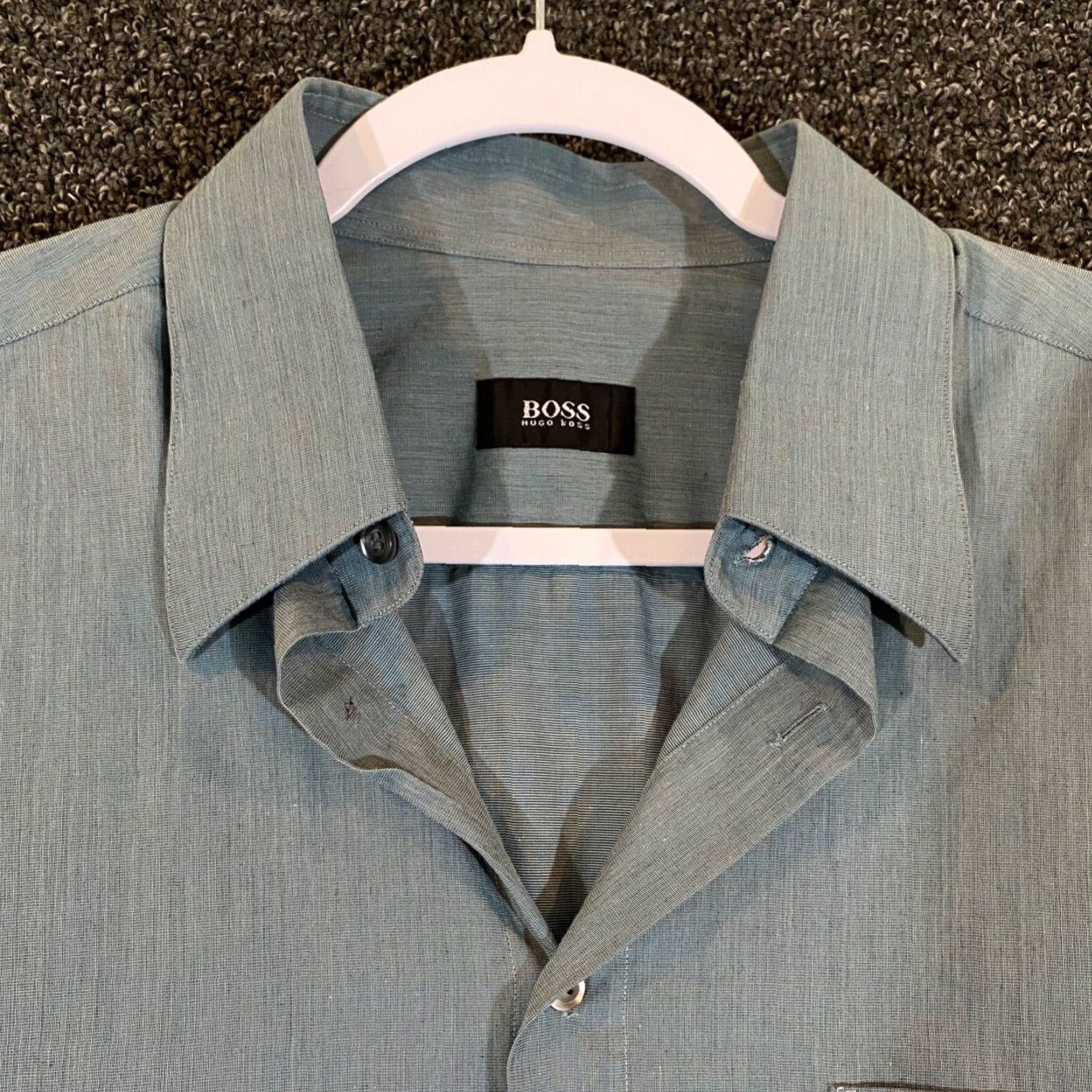 Hugo Boss Hugo Boss Shirt Mens 17 34/35 Seafoam Green Button Up Dress Top Outdoors L/S Shirt Mens Regular Green Button-Up Outdoor Casual Formal Workwear 17 Mens Size US XL / EU 56 / 4 - 2 Thumbnail
