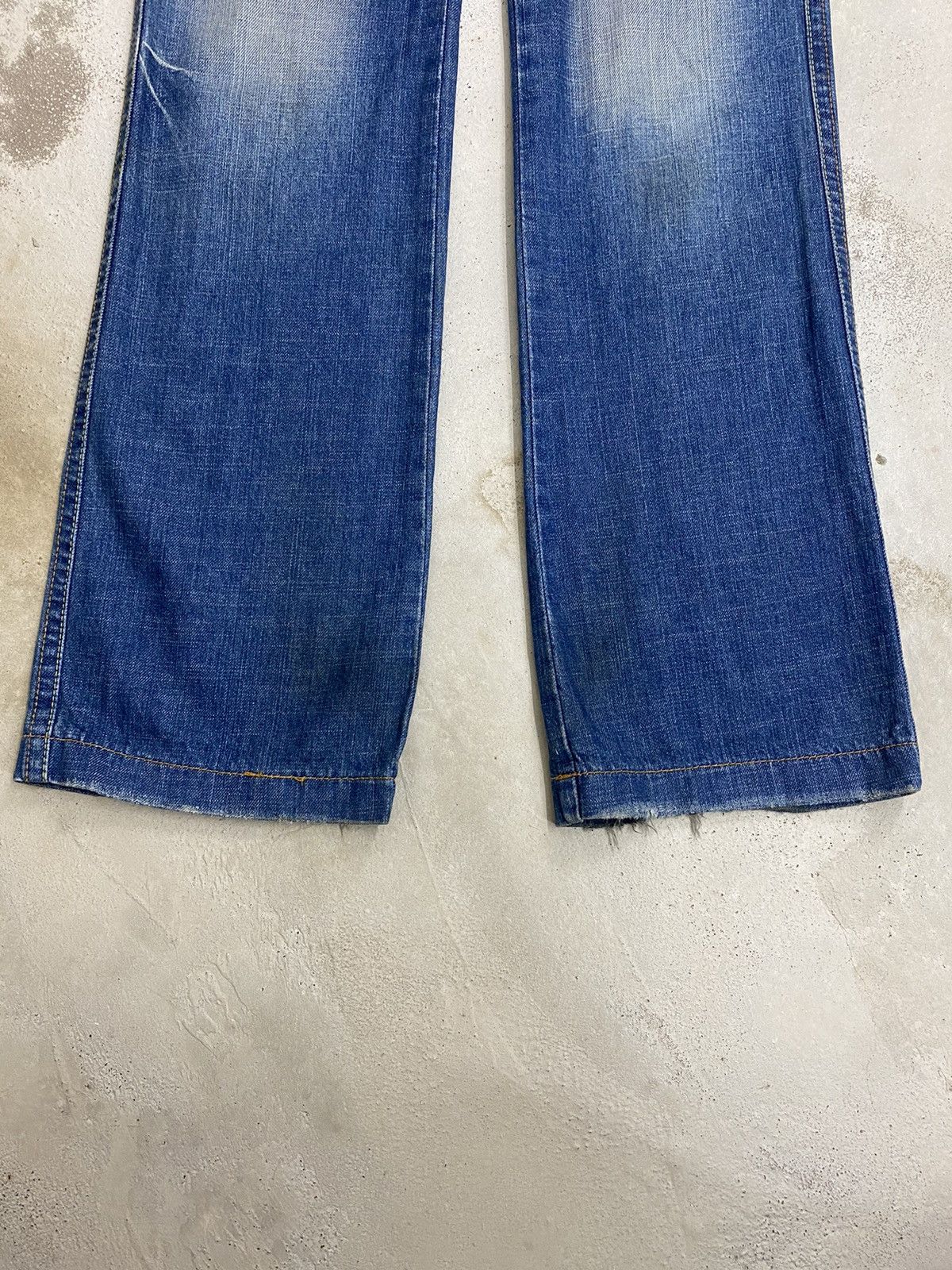 Japanese Brand × Le Grande Bleu (L.G.B.) Flare Red Pepper Jean Japan Unisex Mud Washed Upper Clawn Size US 29 - 4 Thumbnail
