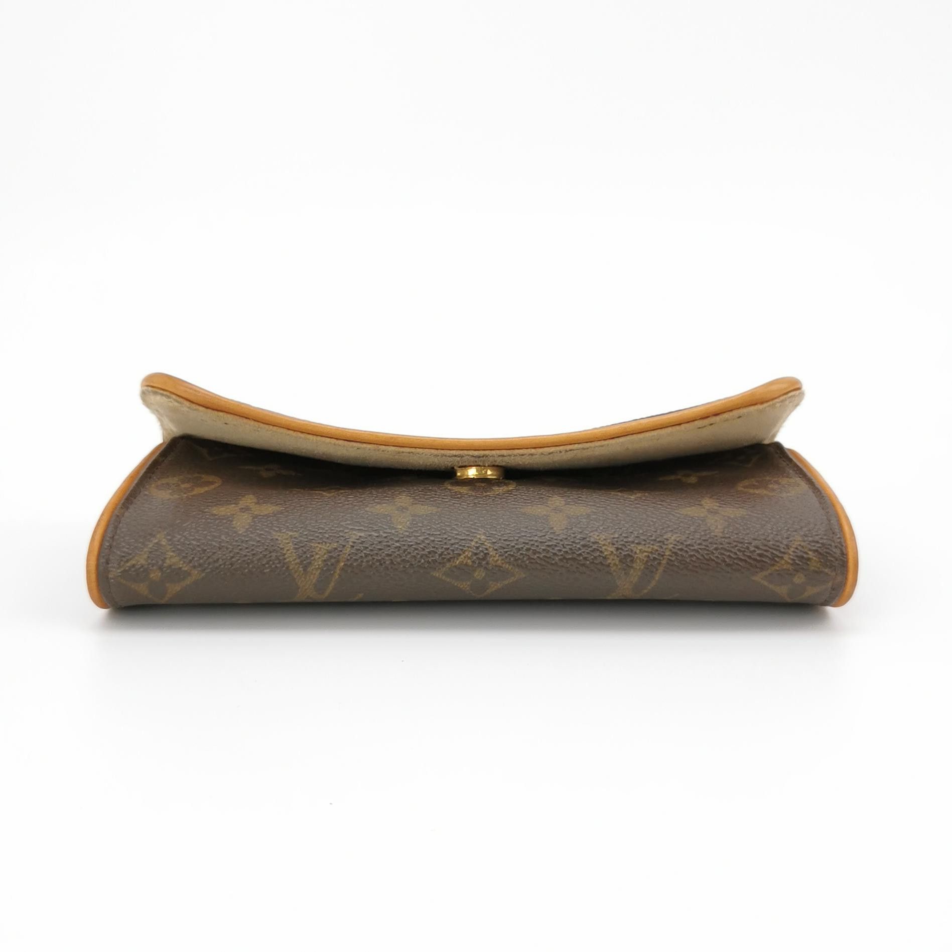 Louis Vuitton Louis Vuitton (LV) Twin Vegetable Tanned Leather Monogram P Size ONE SIZE - 3 Thumbnail