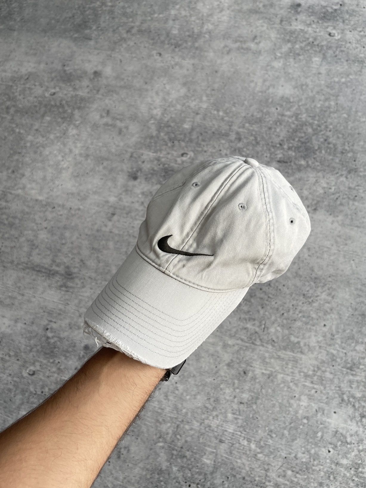 Nike × Vintage Vintage Nike Hat Ca Grey Sports Strap Back Swoosh Logo Y2K Size ONE SIZE - 2 Thumbnail