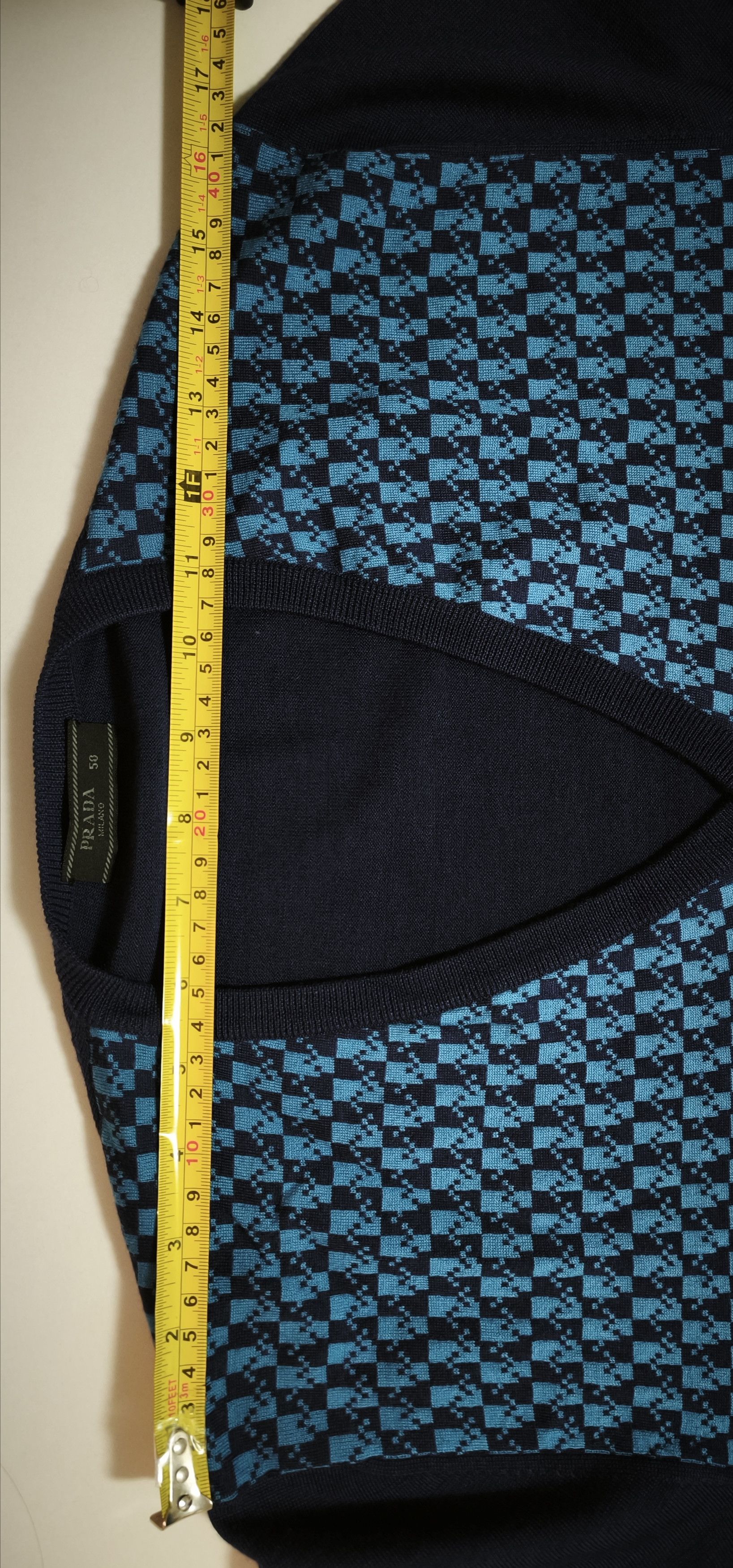 Prada Fall 2017 - Virgin wool sweater - blue chevron print Size US M / EU 48-50 / 2 - 9 Thumbnail
