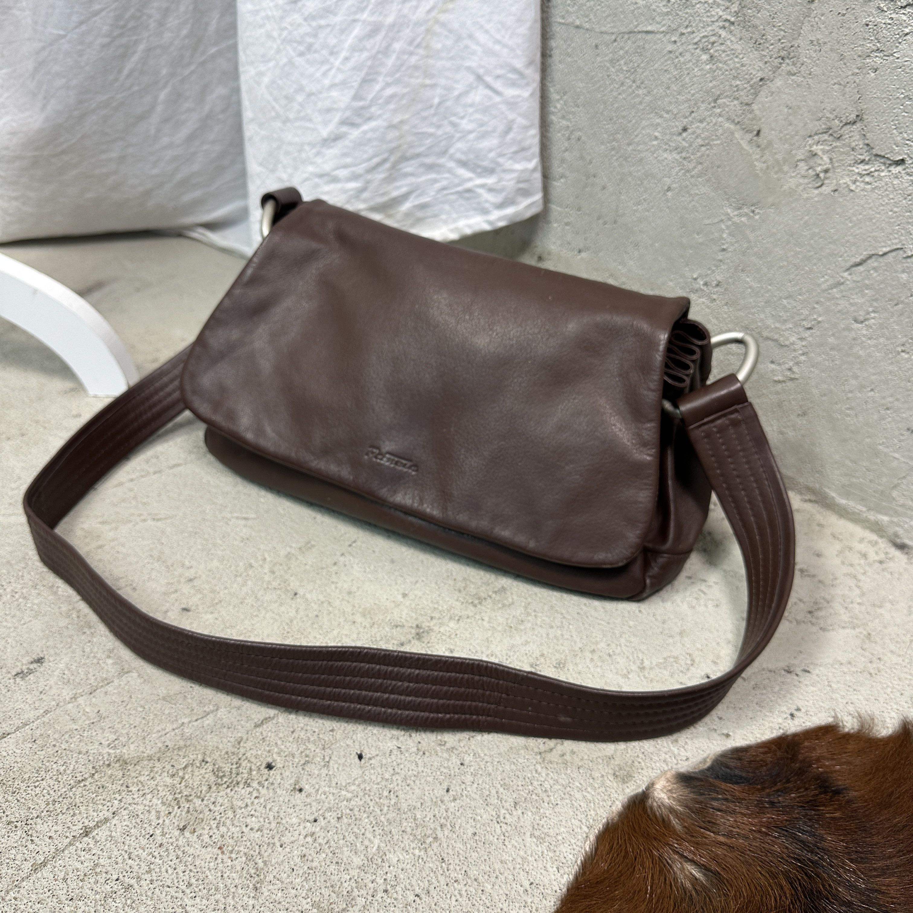 Vintage Vintage Chocolate Brown Long Belt Baguette Bag Y2K Size ONE SIZE - 4 Thumbnail