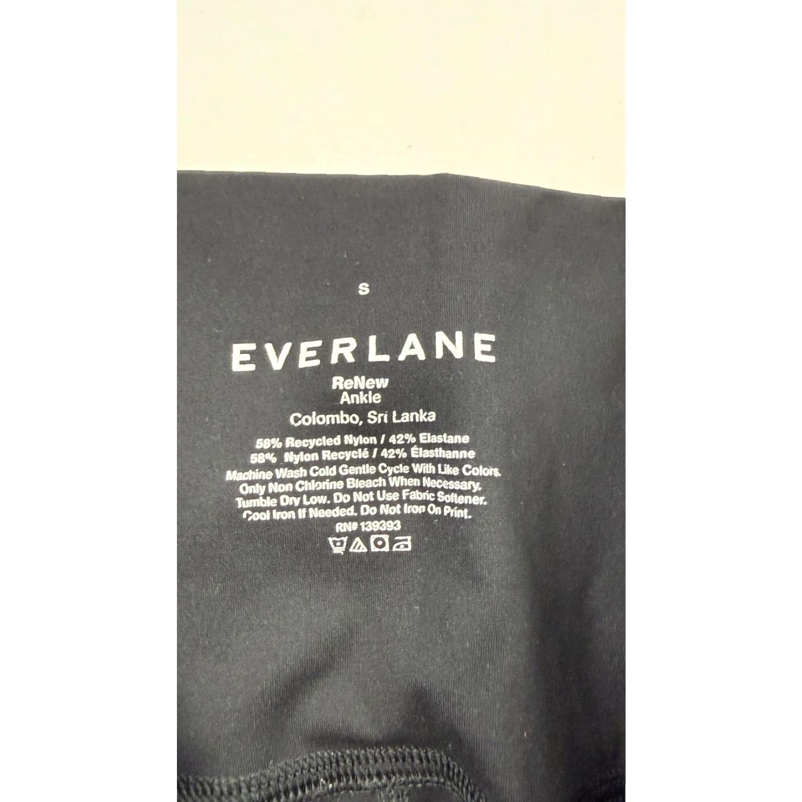 Everlane Everlane ReNew Ankle Leggings Womens Small Black Yoga Activewear Stretch Nylon Spandex Skinny Pull On Tight Inseam 24.5 in Size 28" / US 6 / IT 42 - 2 Thumbnail