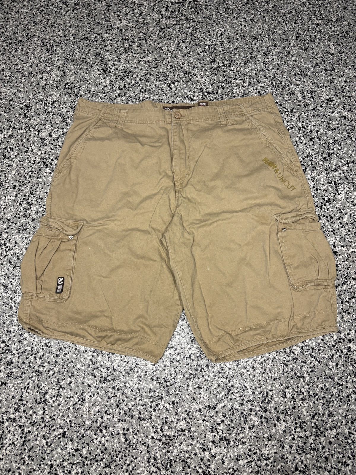 Ecko Unltd. 2000s Ecko Untld. Tan Cargo Baggy Fit Shorts Size 44 Size US 44 / EU 60 - 1 Thumbnail