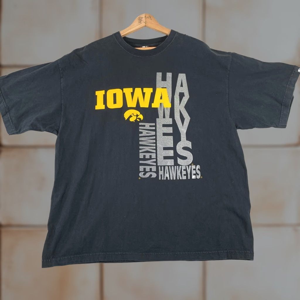 Starter VINTAGE? No — Starter Iowa Hawkeyes T Shirt Mens XL Black Graphic NCAA Collegiate Sportswear Size US XL / EU 56 / 4 - 1 Thumbnail