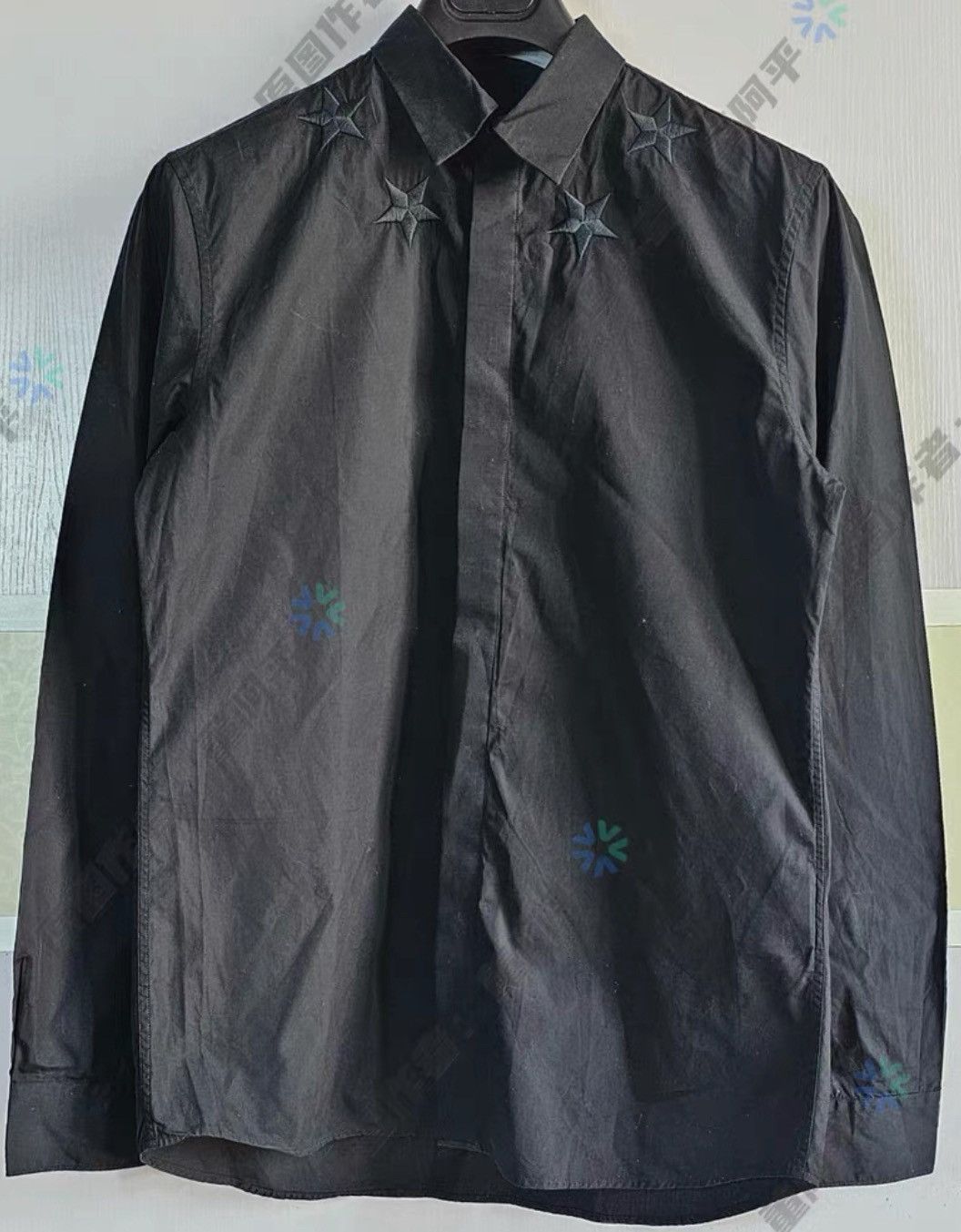 Givenchy Givenchy Size 41Black Star Embroidered Shirt 2506-Nextarrow Size US XL / EU 56 / 4 - 1 Thumbnail