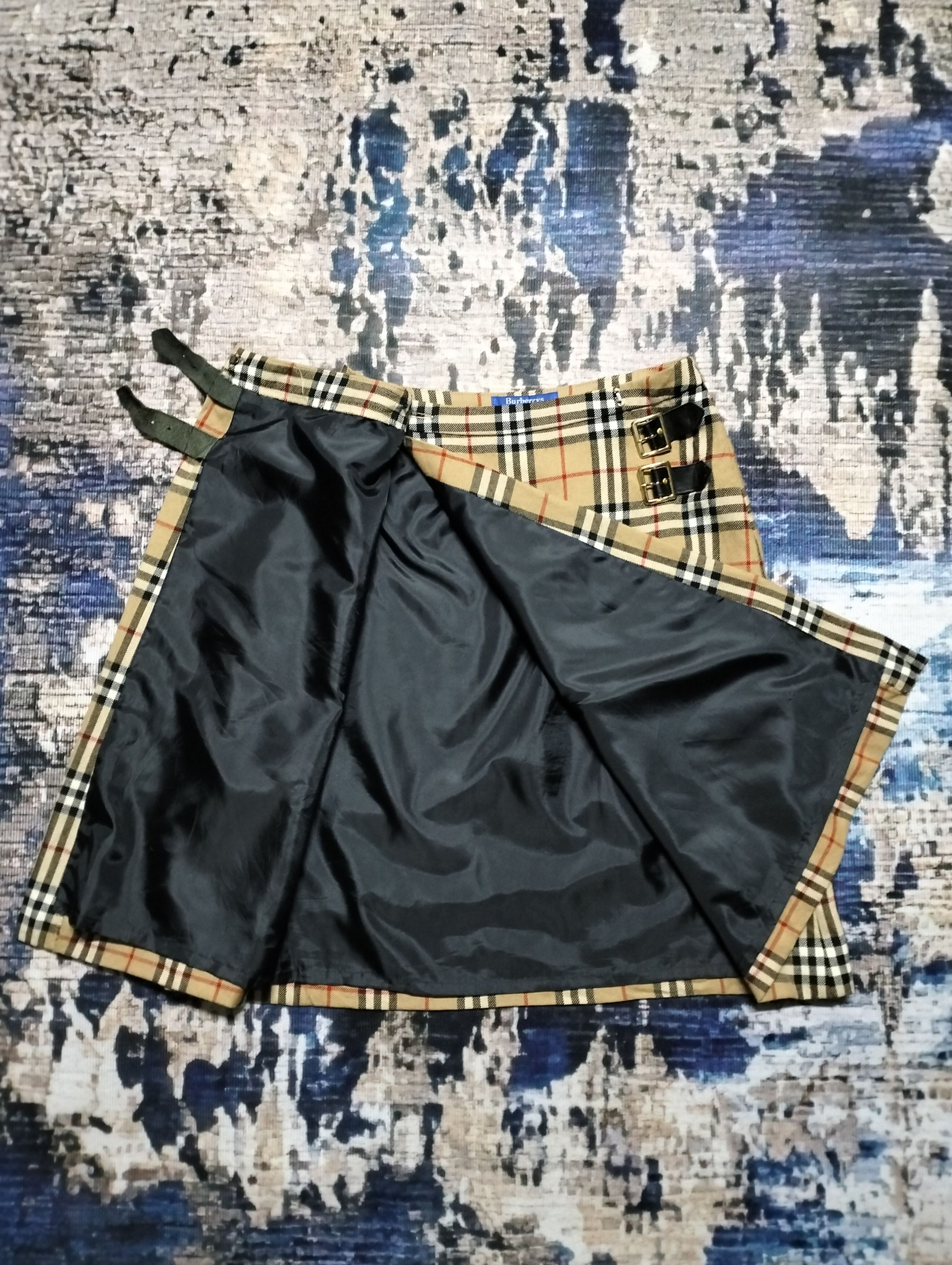 Burberry Burberrys Blue Label Novachek Mini Skirt Size 26" / US 2 / IT 38 - 4 Thumbnail