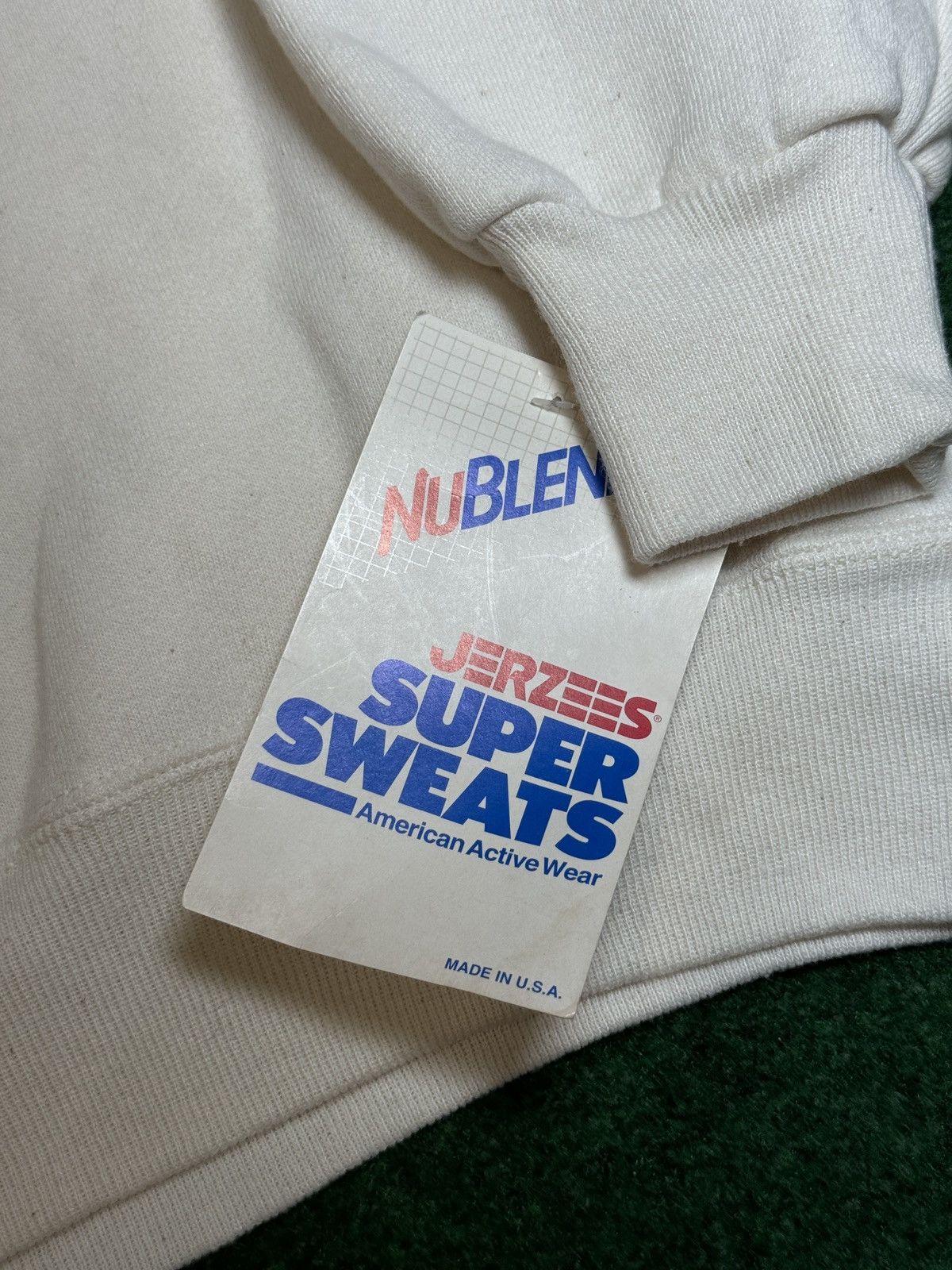 Jerzees × Vintage Vintage 90s Erie Yacht Club Presque Isle Pa Sweatshirt Size US L / EU 52-54 / 3 - 3 Thumbnail