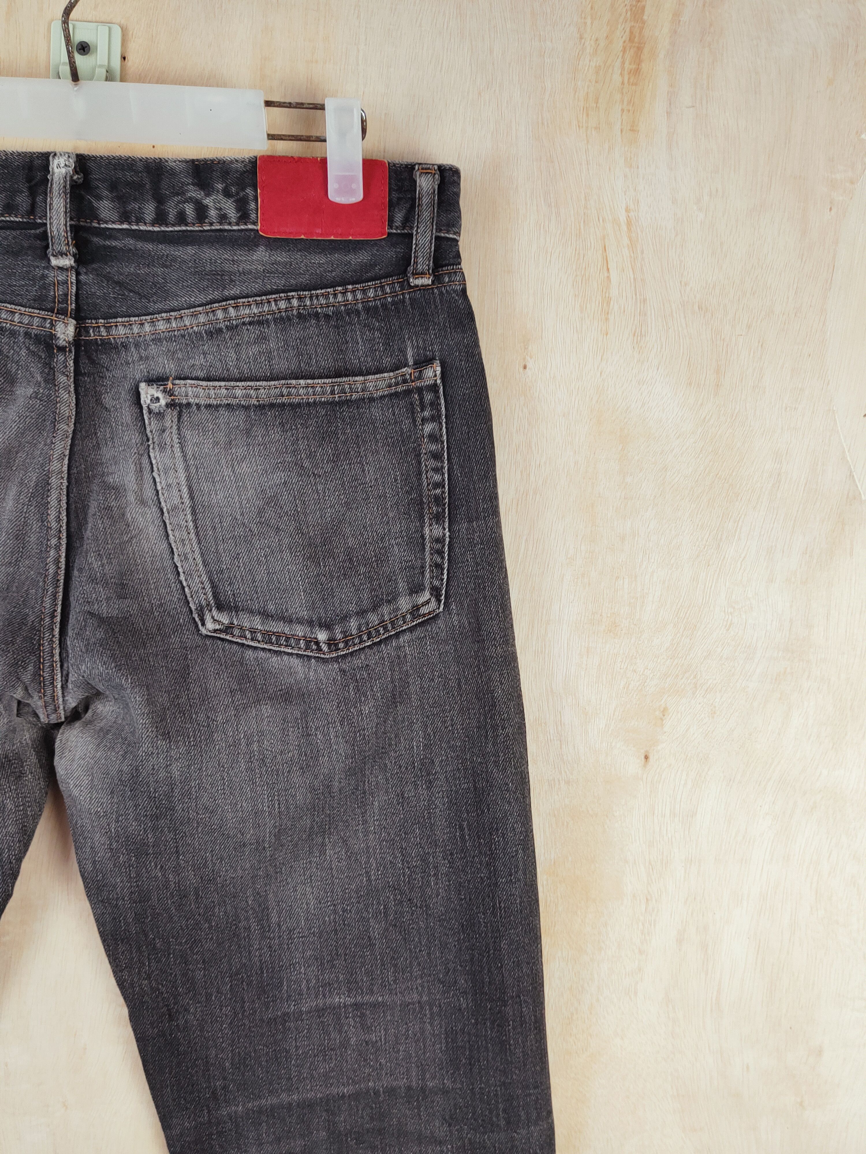 Japanese Brand Uniqlo Black Faded Distressed Ripped Jeans #S2670 Size US 32 / EU 48 - 11 Thumbnail